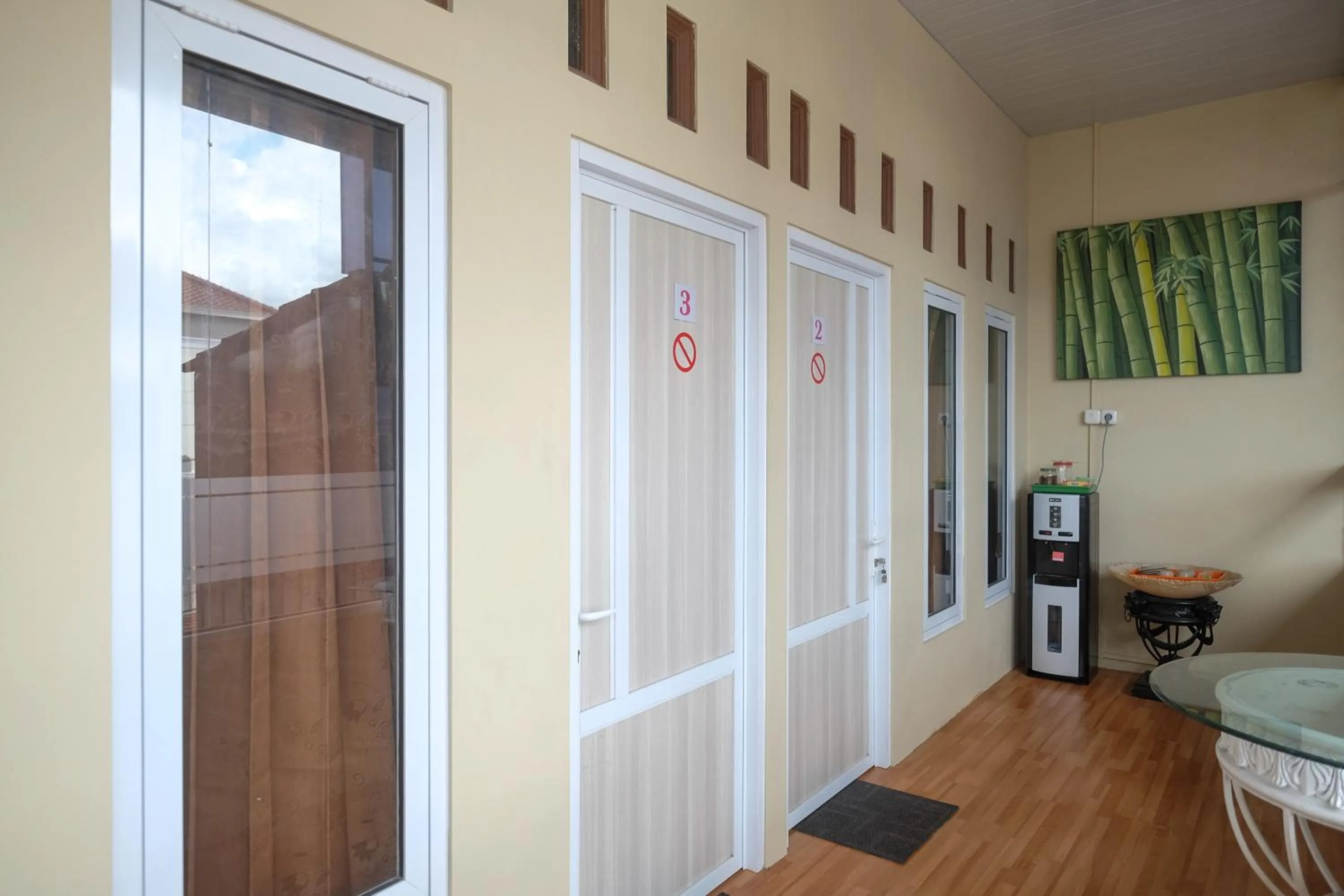Property building in RedDoorz Syariah near Alun Alun Wonosobo 3