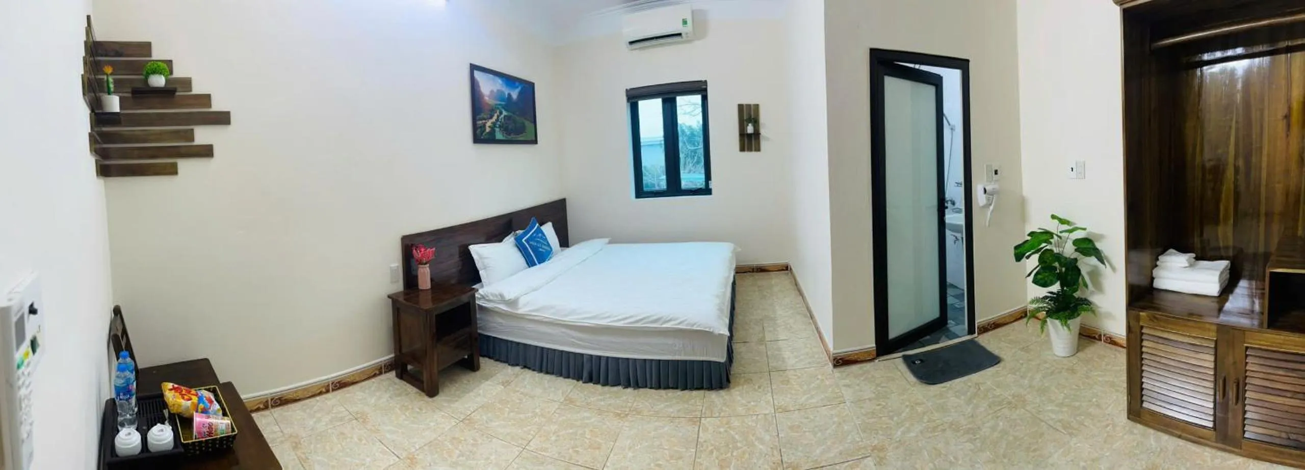 Shower, Bed in Hoa Lu Garden Resort