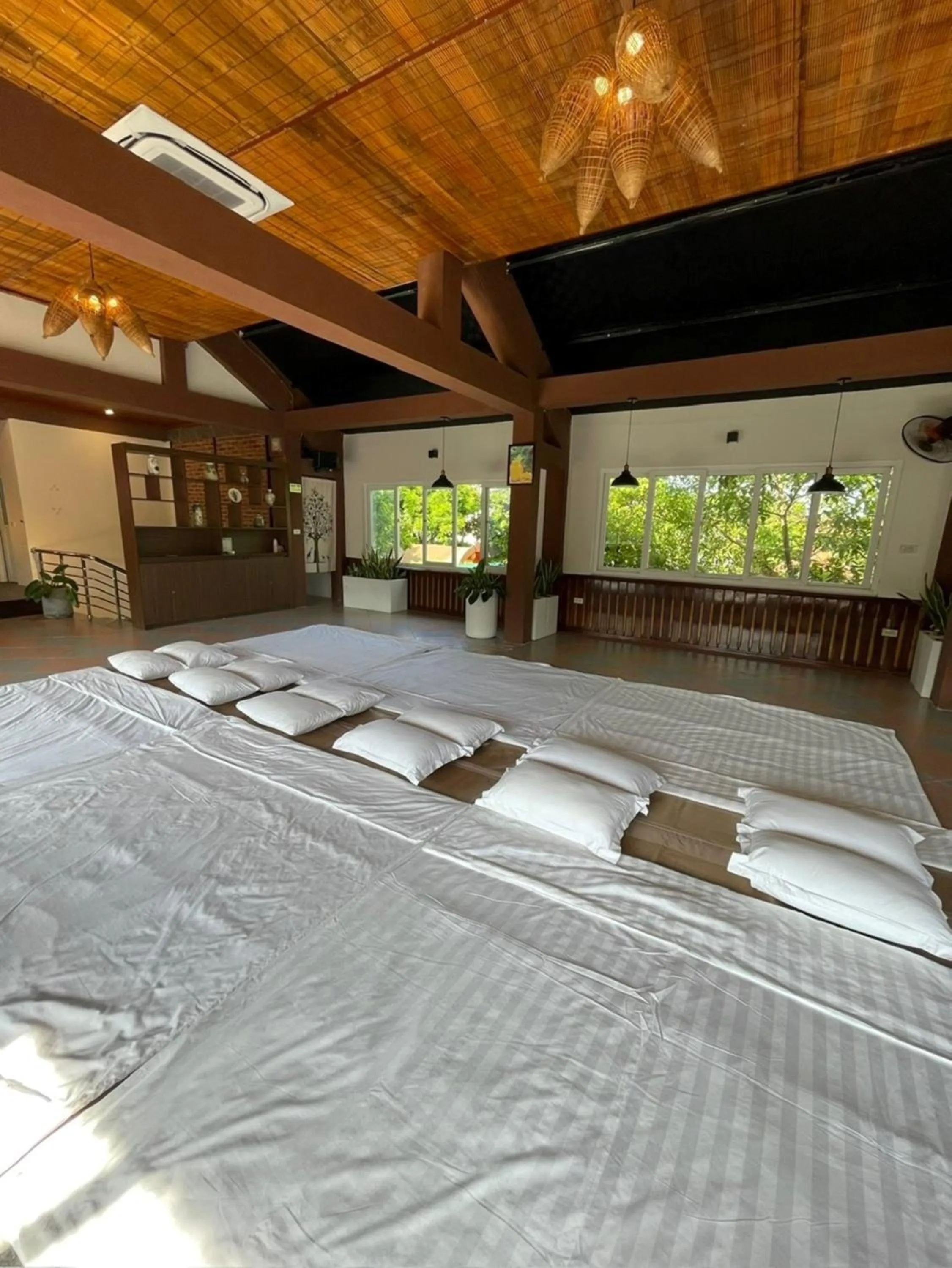 Bed in Hoa Lu Garden Resort