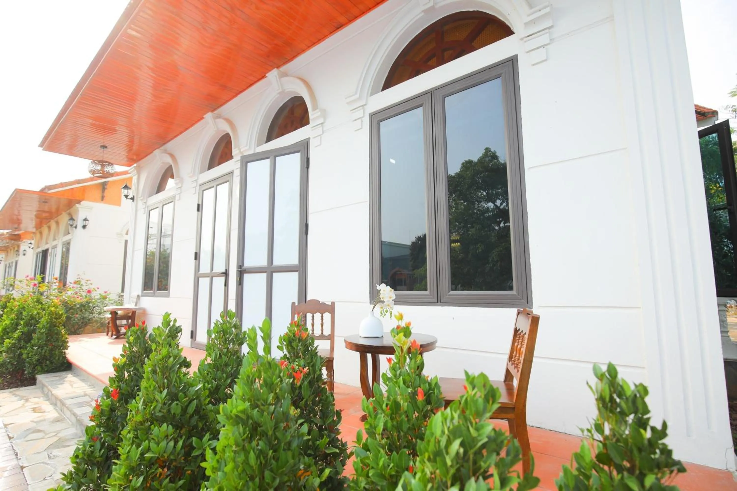 Day in Hoa Lu Garden Resort