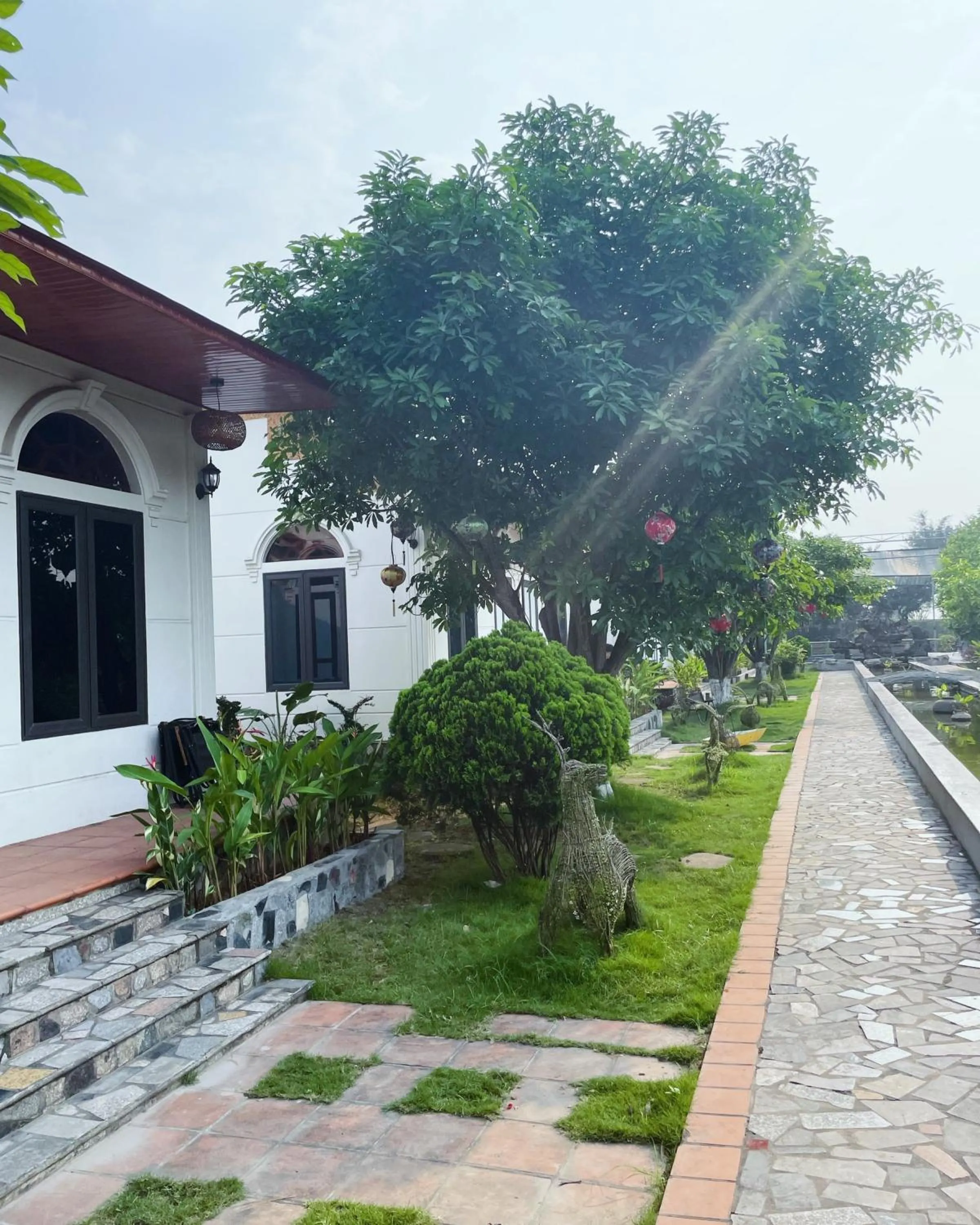 Day in Hoa Lu Garden Resort