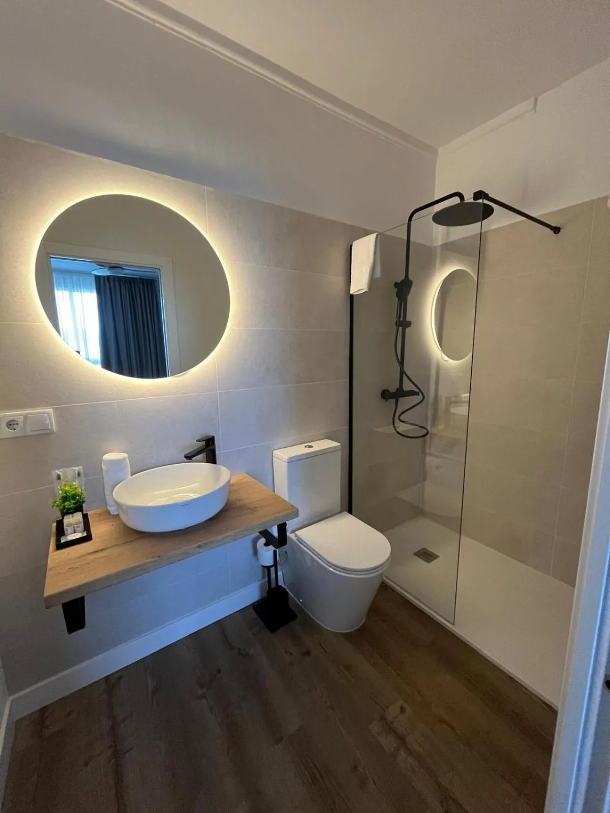 Shower in Aparthotel Bahia Pinosol