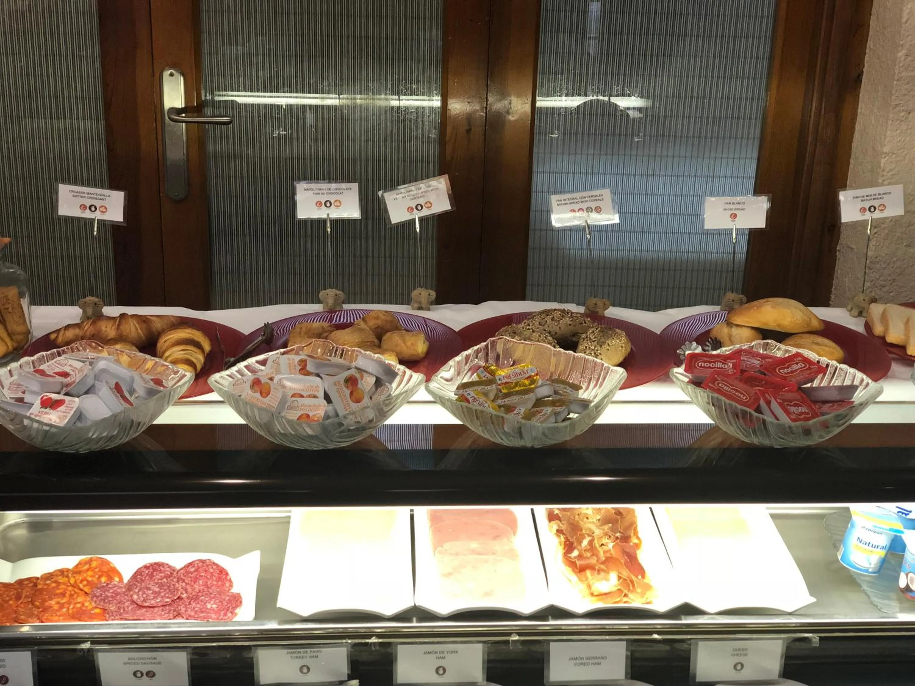 Breakfast in Aparthotel Bahia Pinosol