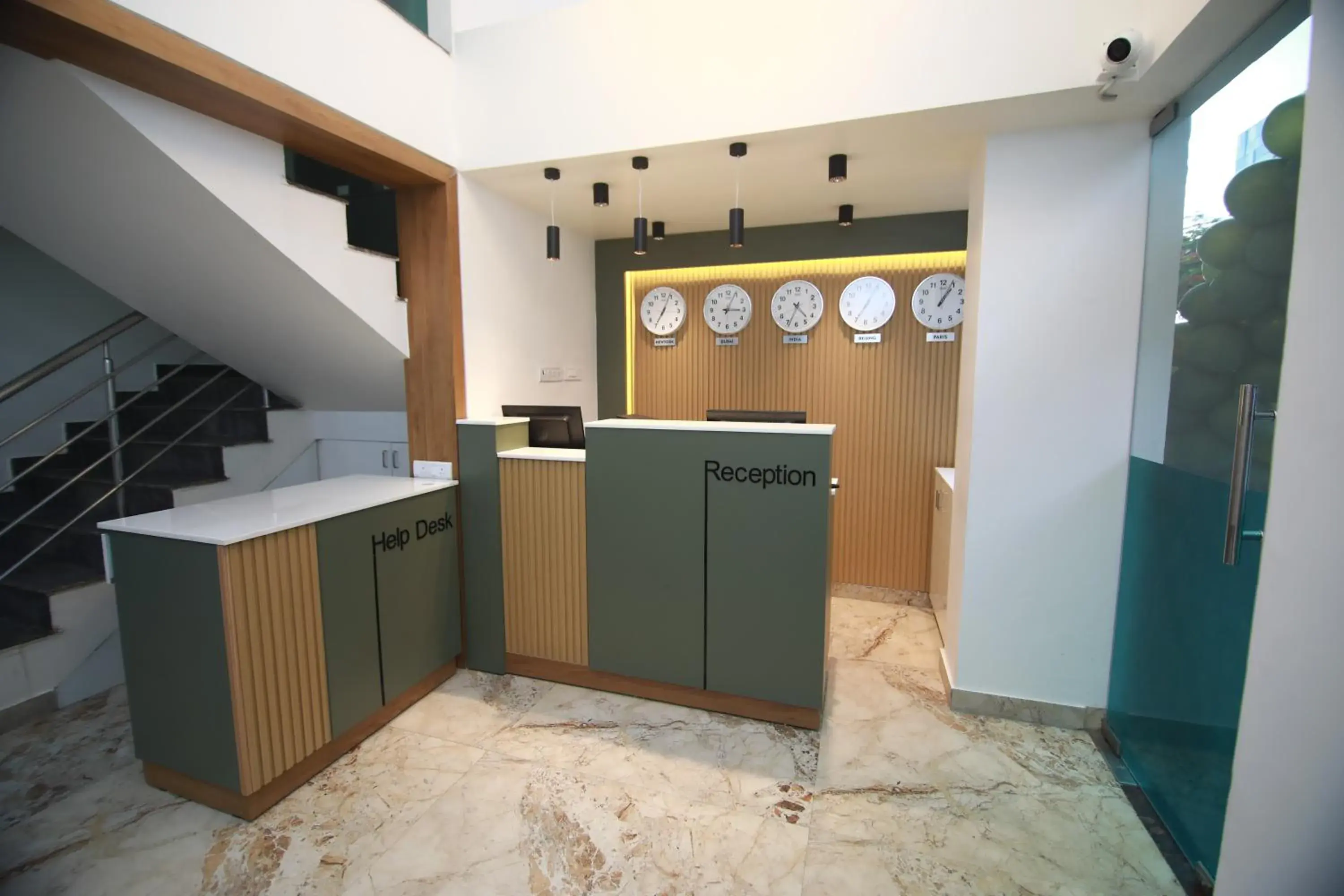 Lobby or reception in Hotel Royal Blooms Lobby or reception in Hotel Royal Blooms