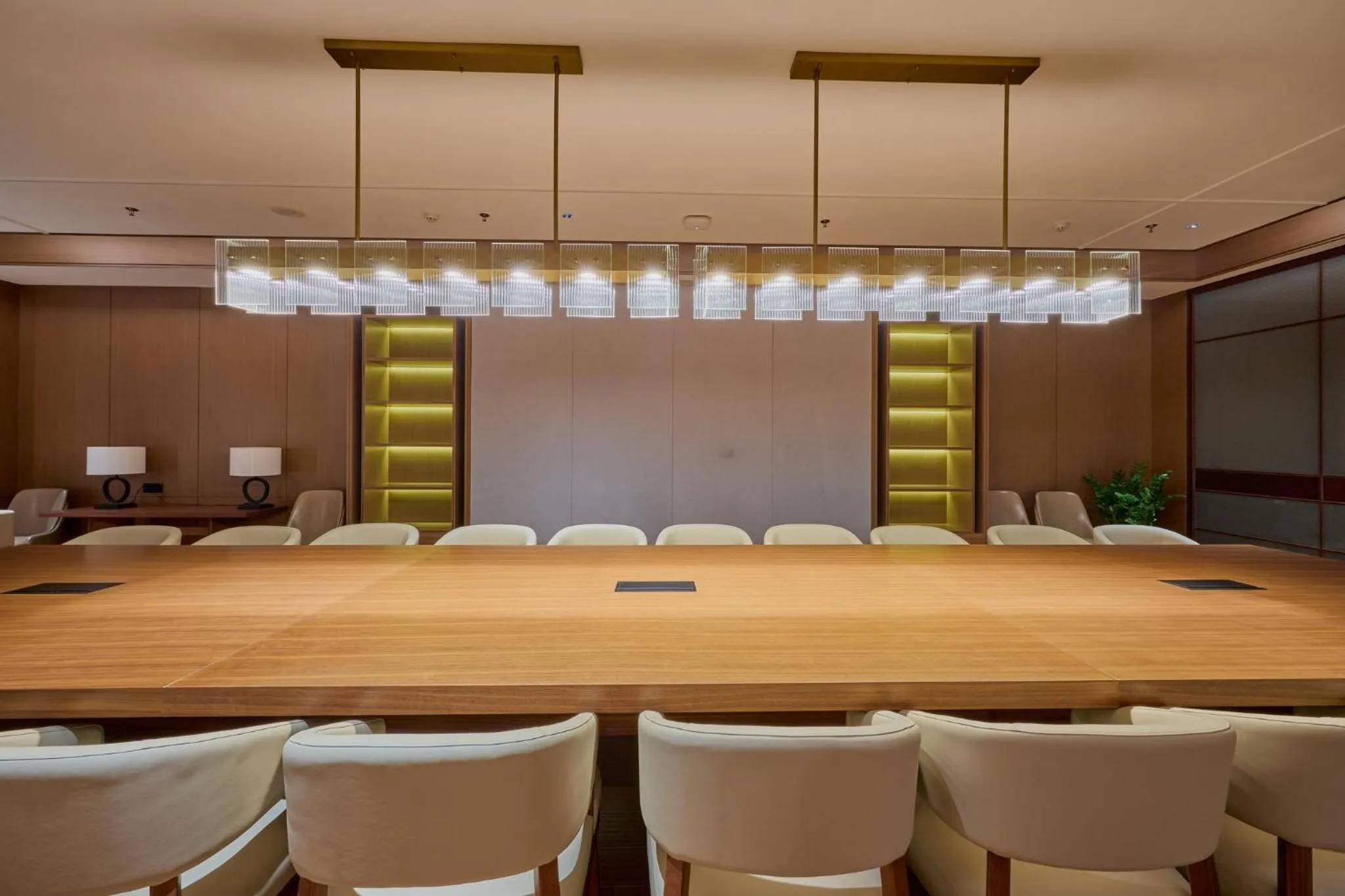 Meeting/conference room in Crowne Plaza Phnom Penh by IHG 金边皇冠假日酒店 Former VM Hotel