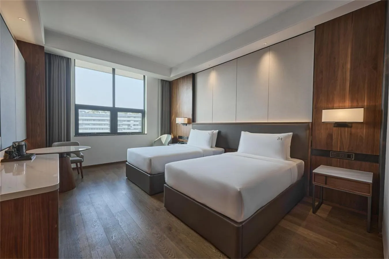 Living room, Bed in VM Hotel