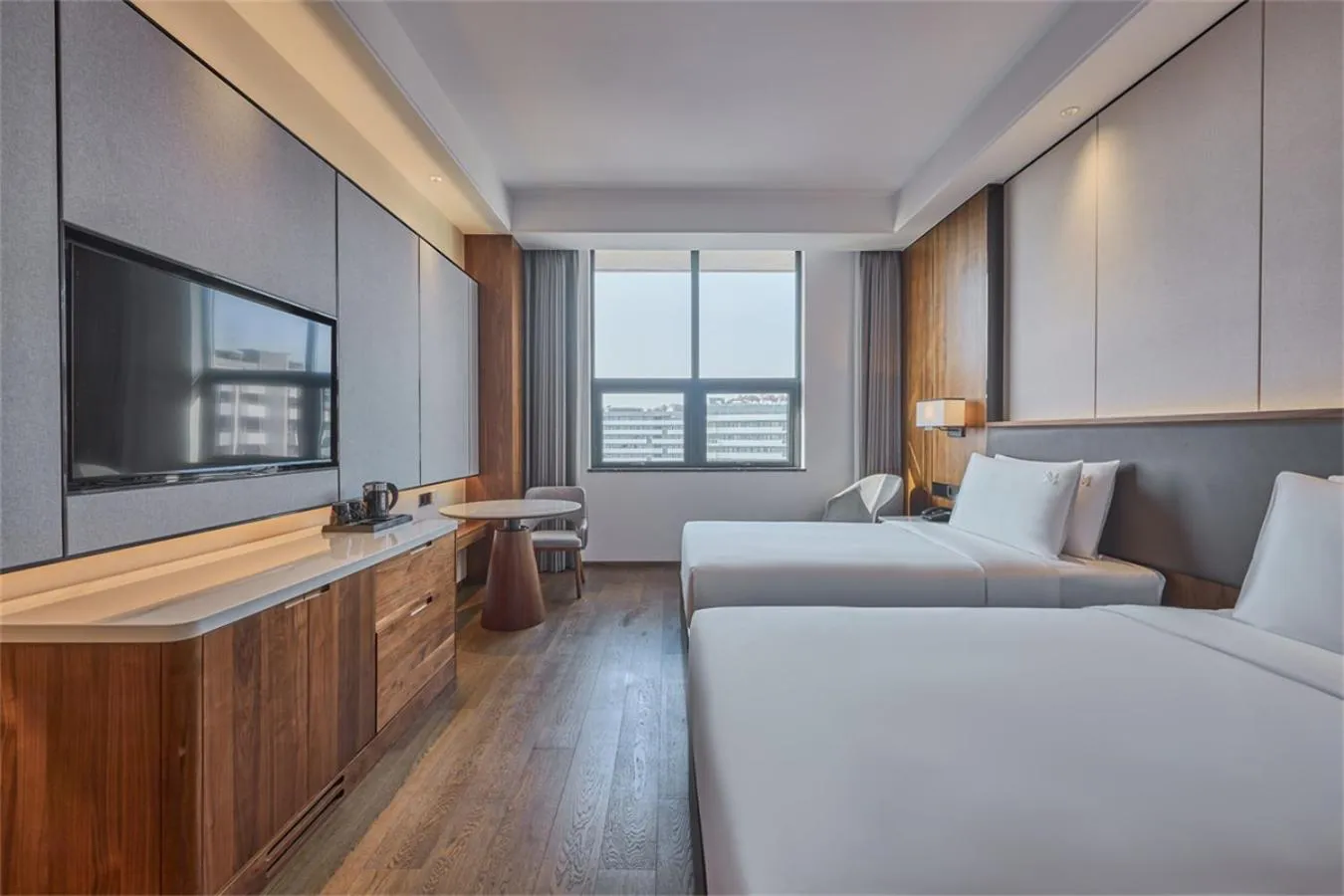 Photo of the whole room, Bed in VM Hotel