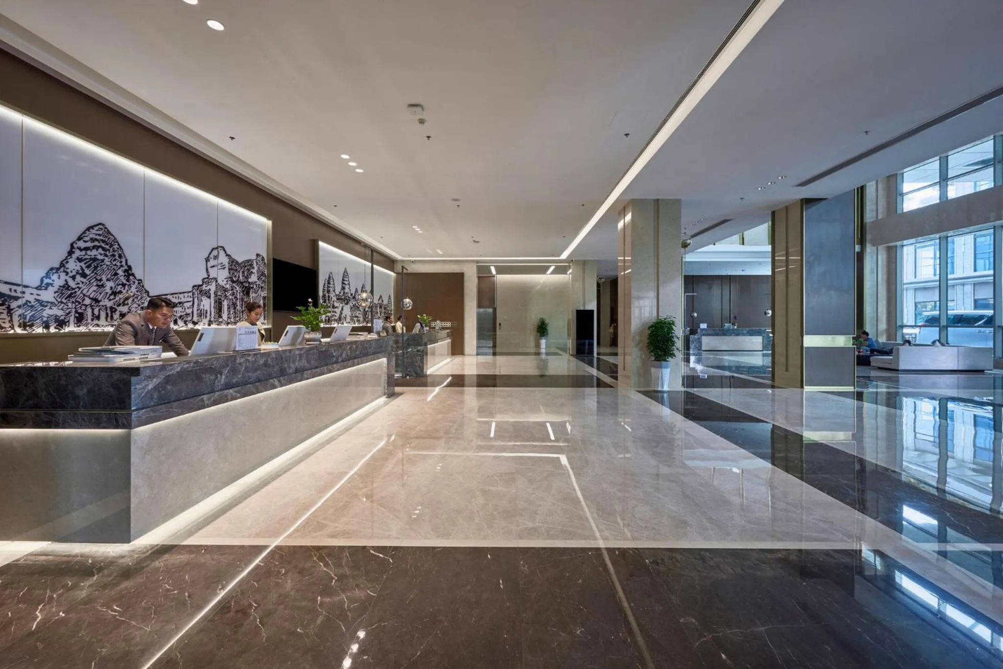 Property building in Crowne Plaza Phnom Penh by IHG 金边皇冠假日酒店 Former VM Hotel