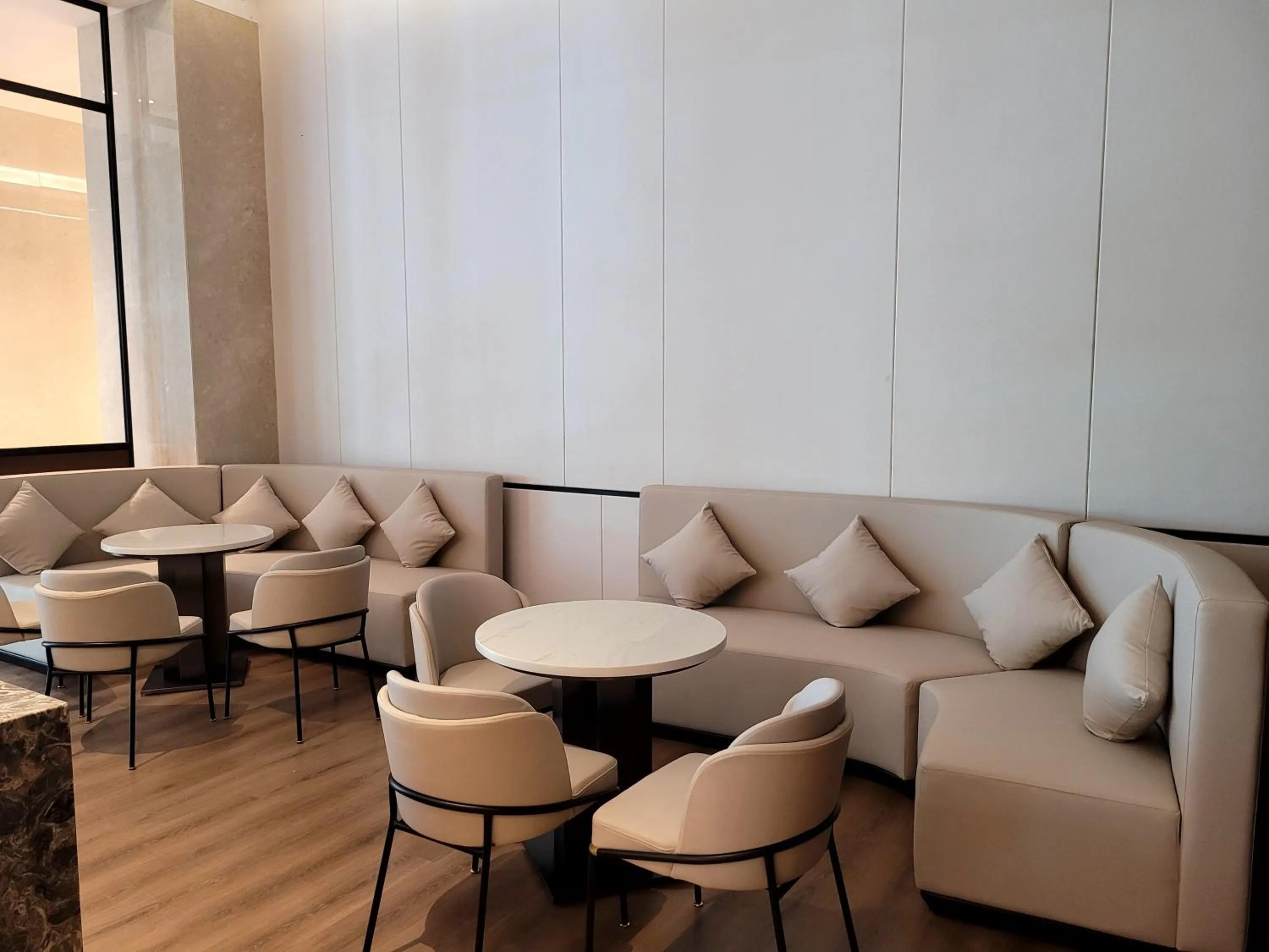 Lounge or bar in VM Hotel