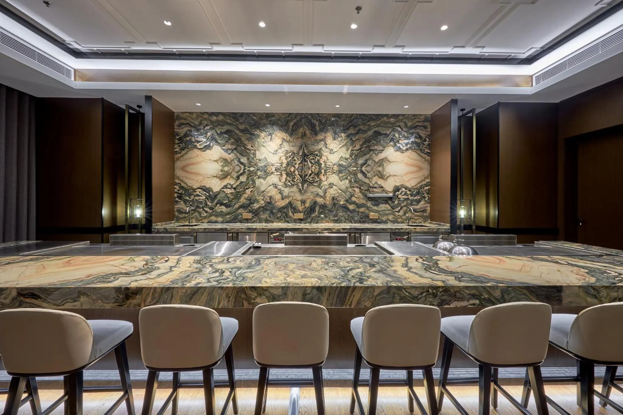 Meeting/conference room in Crowne Plaza Phnom Penh by IHG 金边皇冠假日酒店 Former VM Hotel
