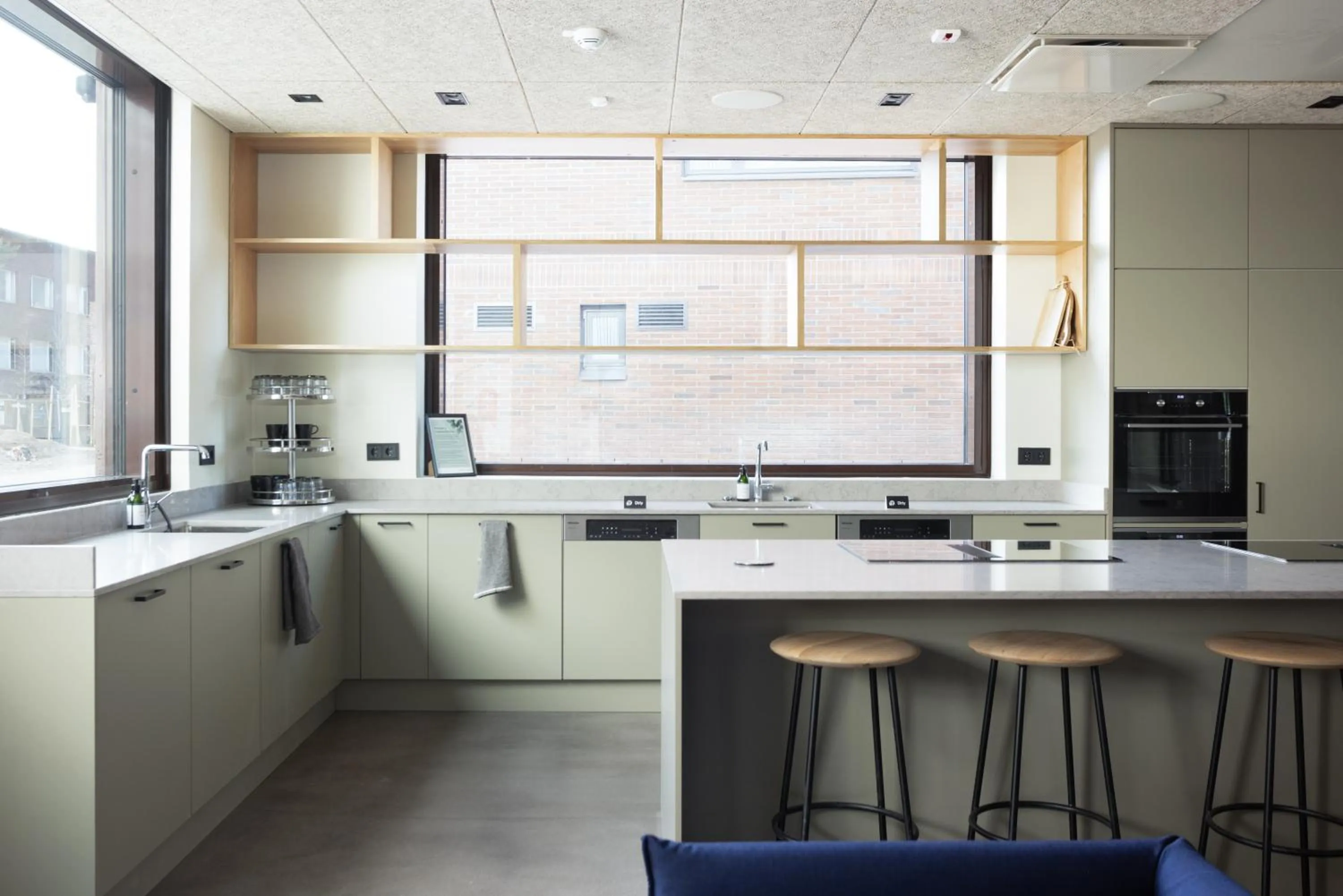 Seating area in Noli Herttoniemi