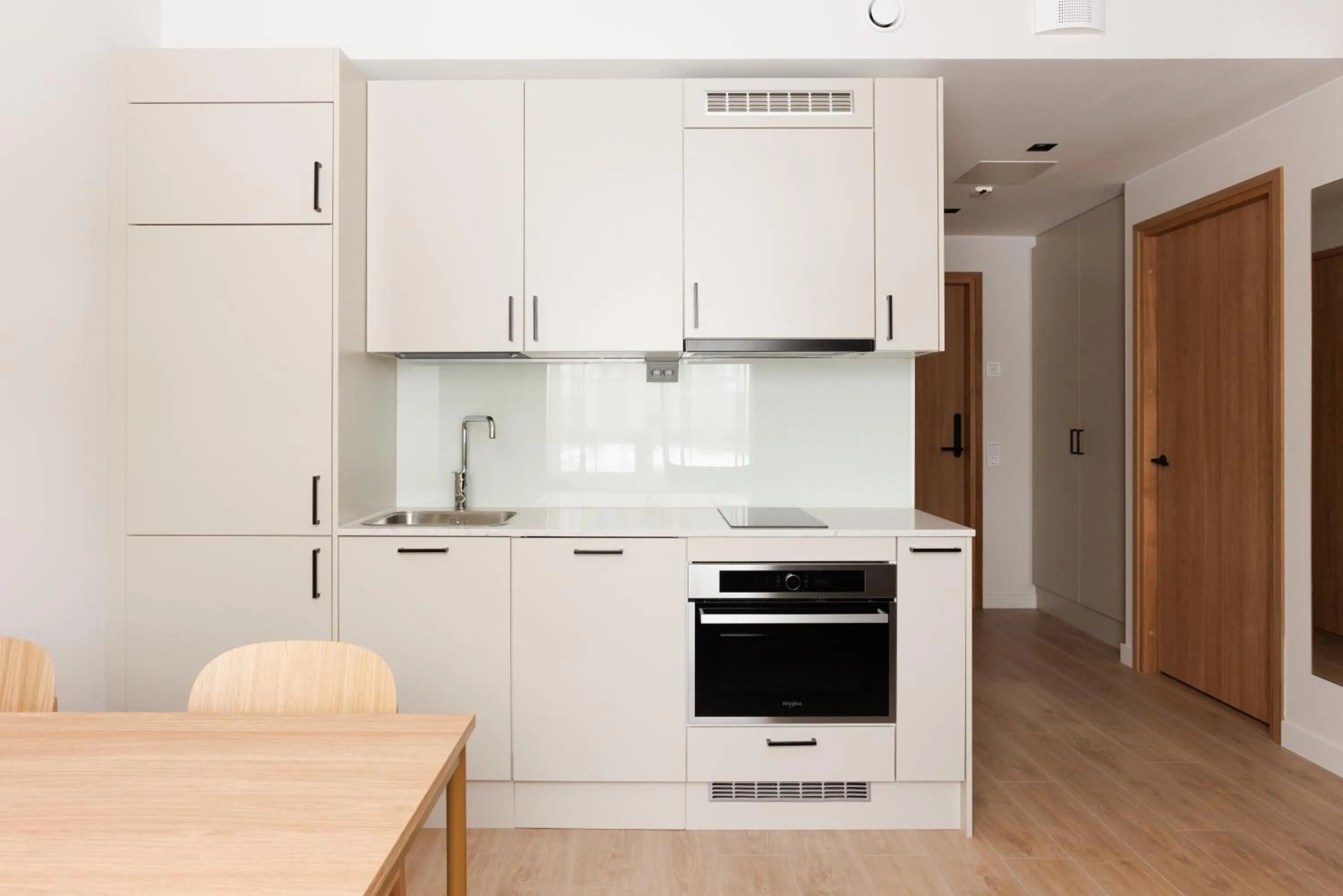 Kitchen or kitchenette in Noli Herttoniemi