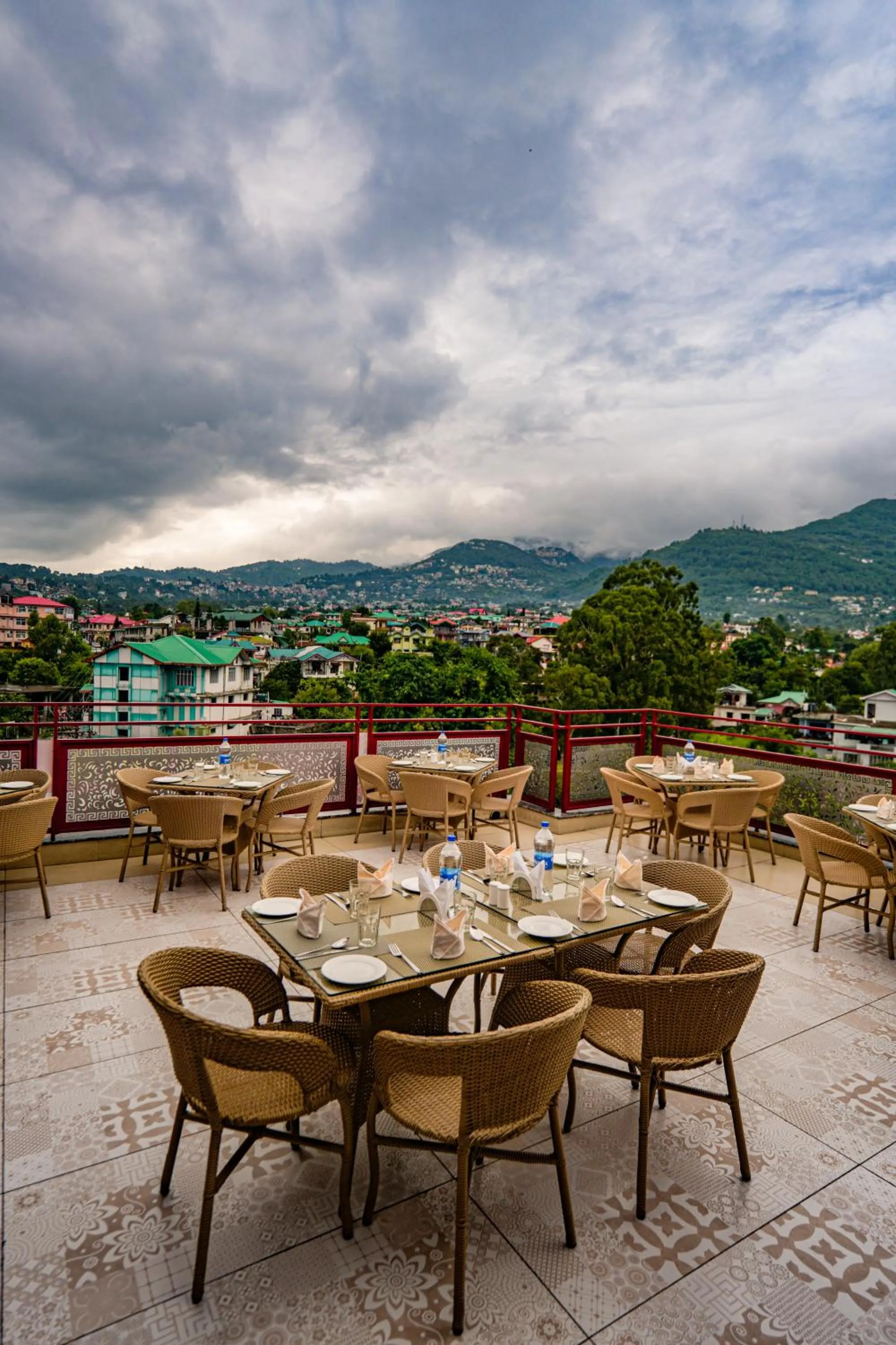 Restaurant/places to eat in Hotel Square One by D'Polo Dharamshala
