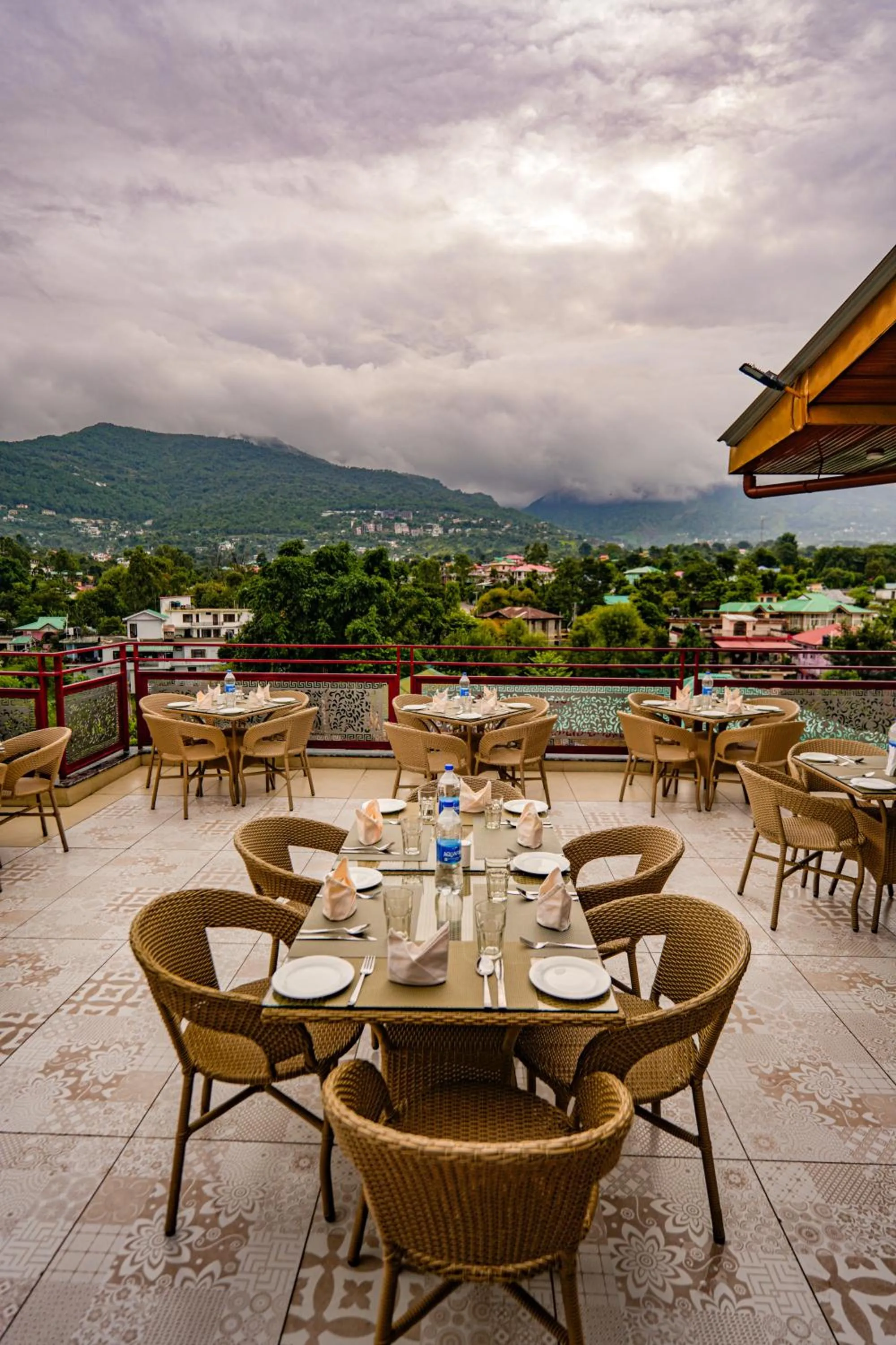 Restaurant/places to eat in Hotel Square One by D'Polo Dharamshala