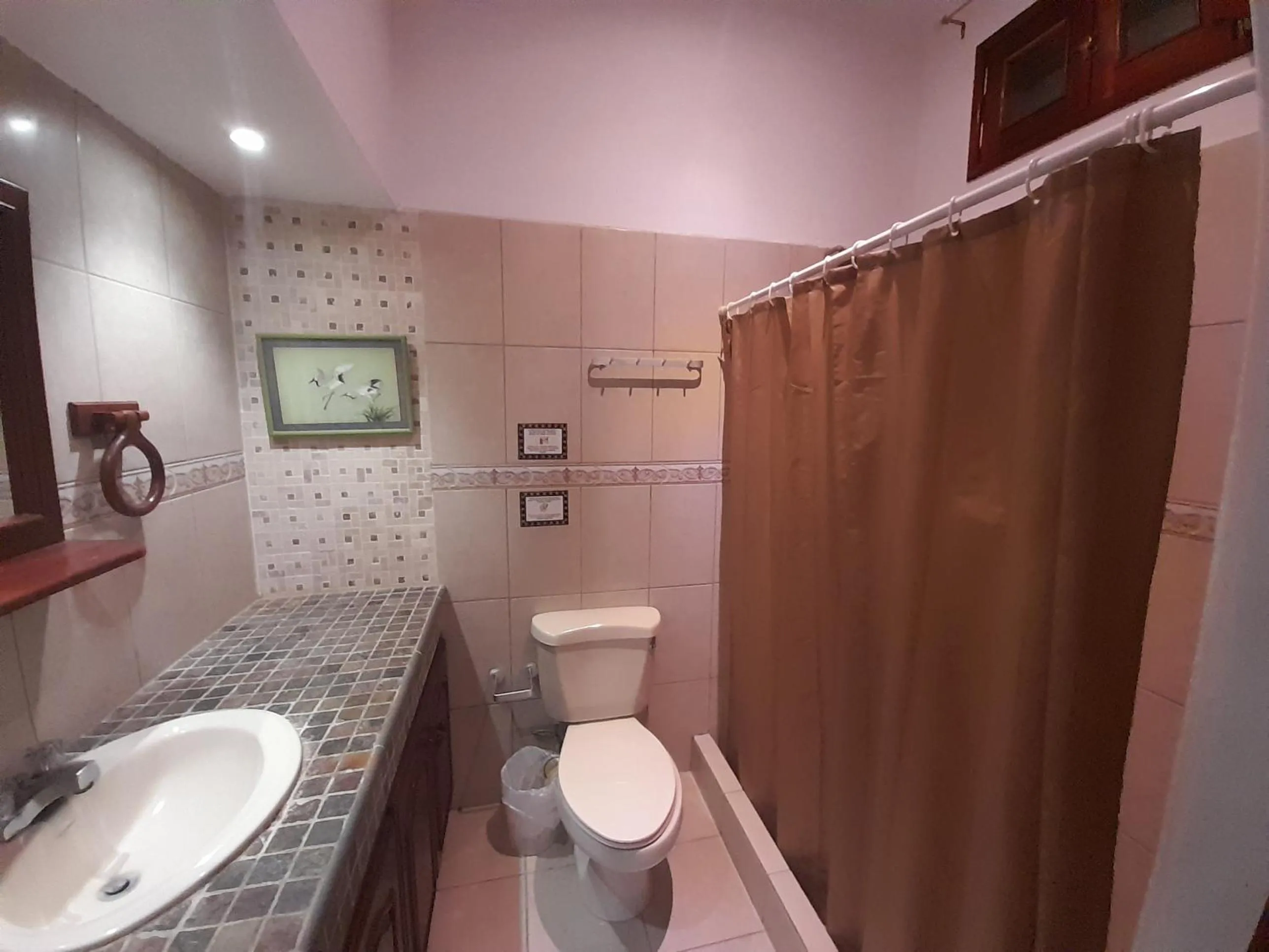 Shower in Hotel y Jardines Casa Búho