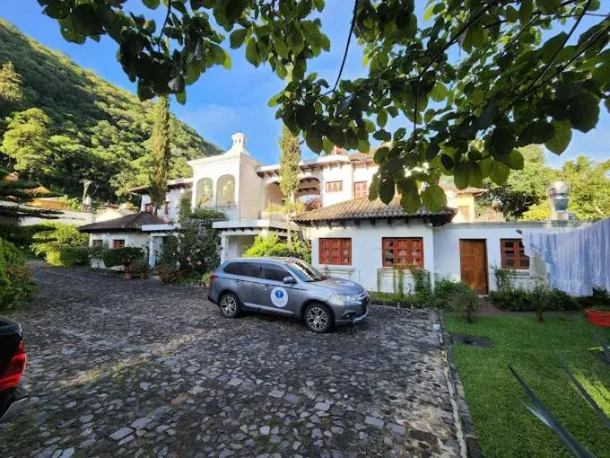 Property building in Hotel y Jardines Casa Búho Property building in Hotel y Jardines Casa Búho