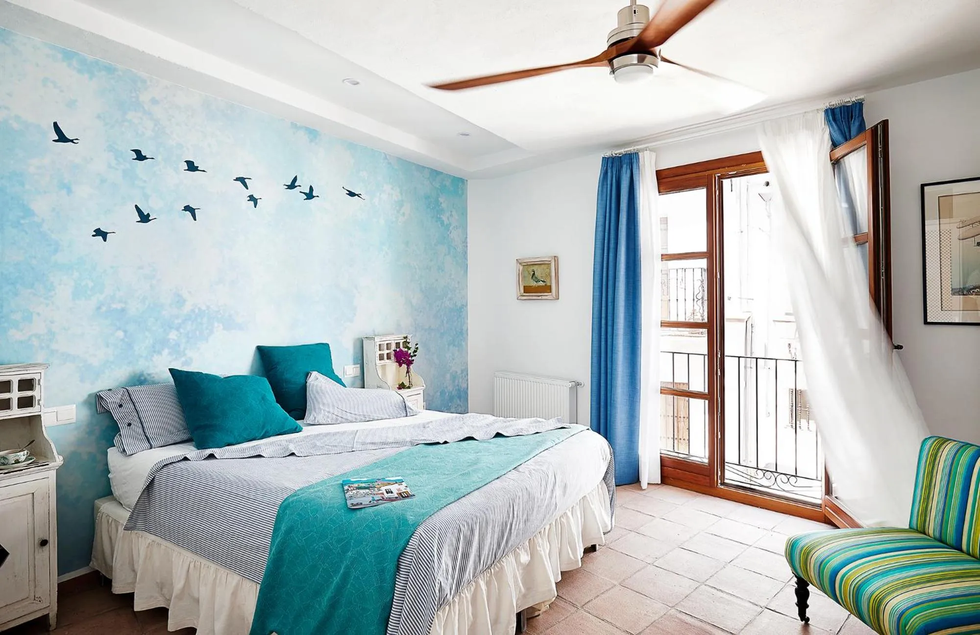 Photo of the whole room, Bed in La Fructuosa