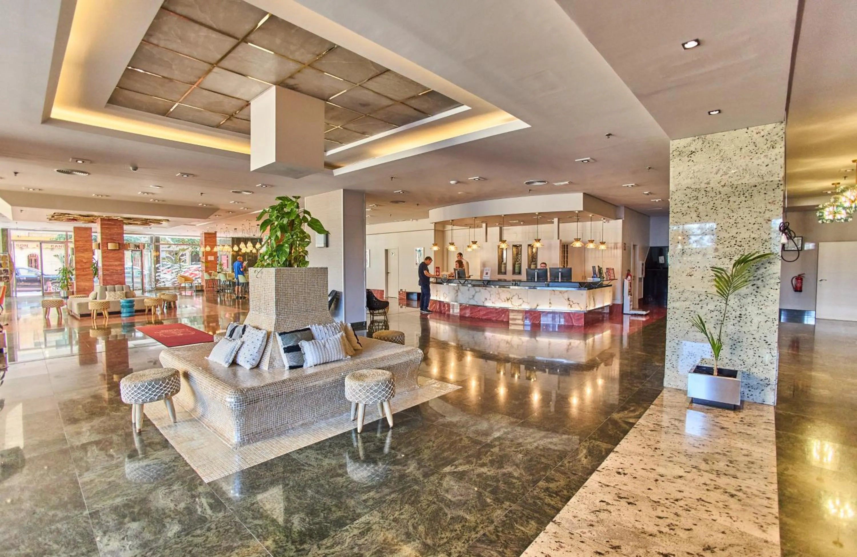 Lobby or reception in Leonardo Hotel Fuengirola Costa del Sol