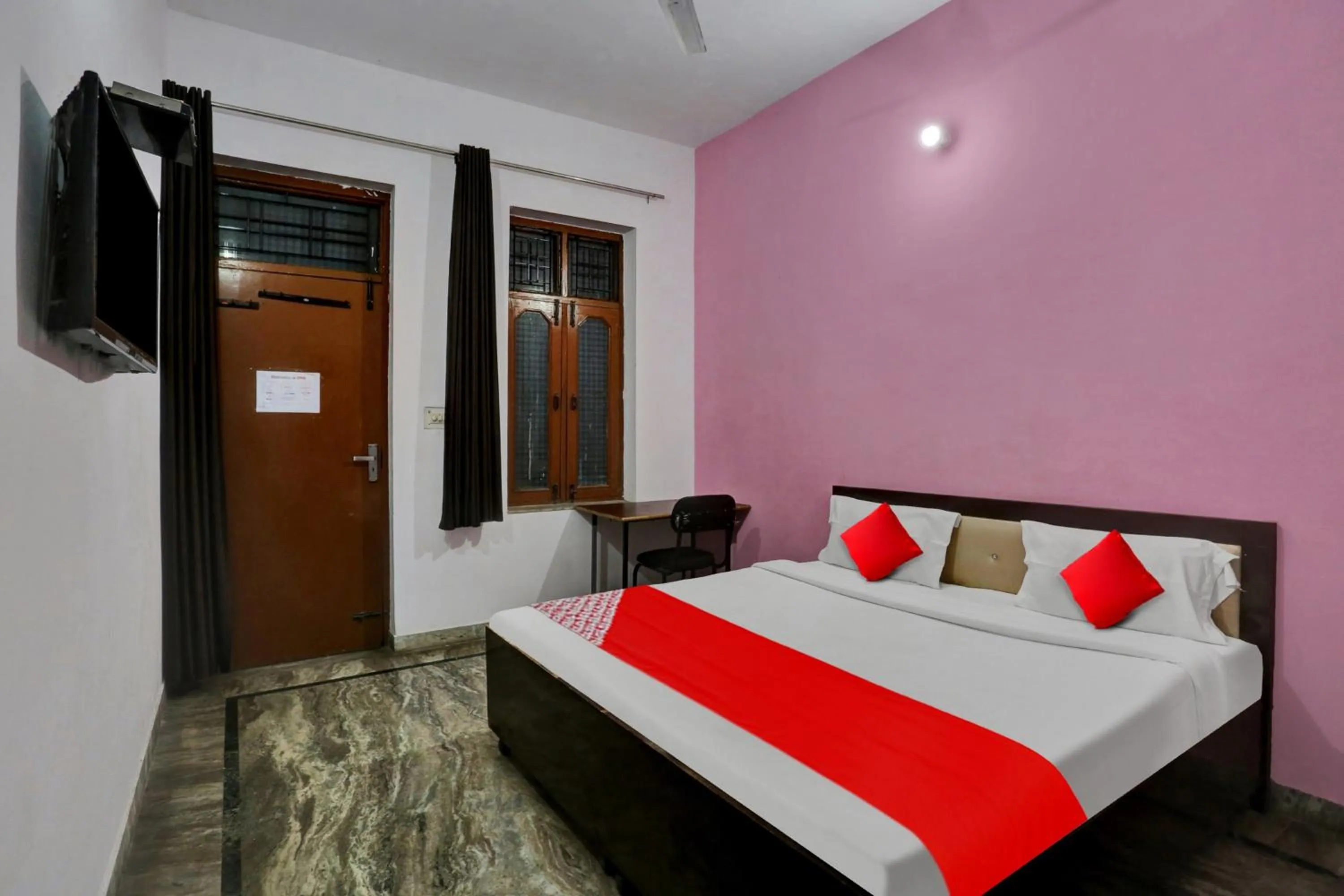 Bedroom in Hotel O Hotel Royal Palace