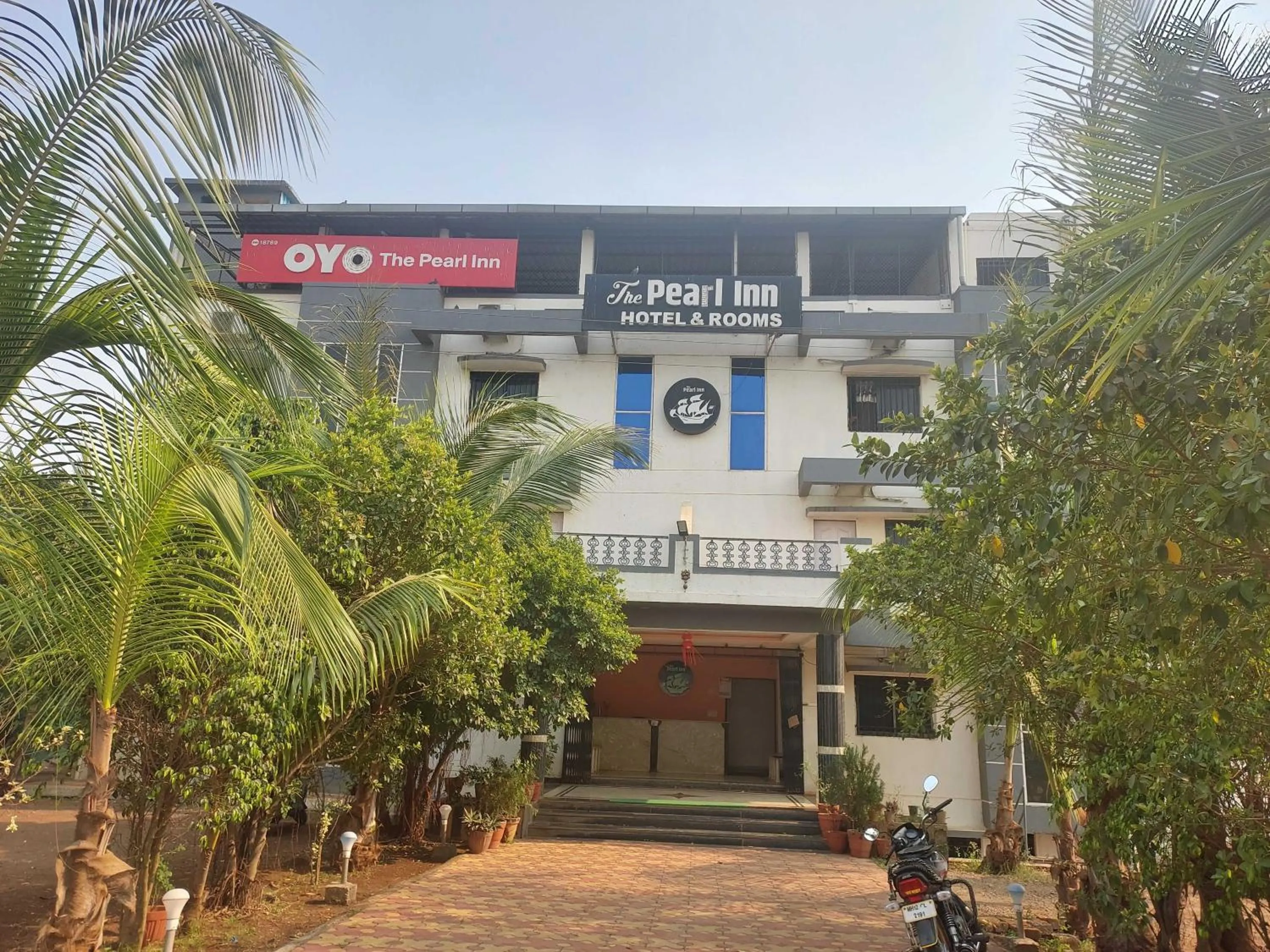 Facade/entrance in Hotel O The Pearl Inn