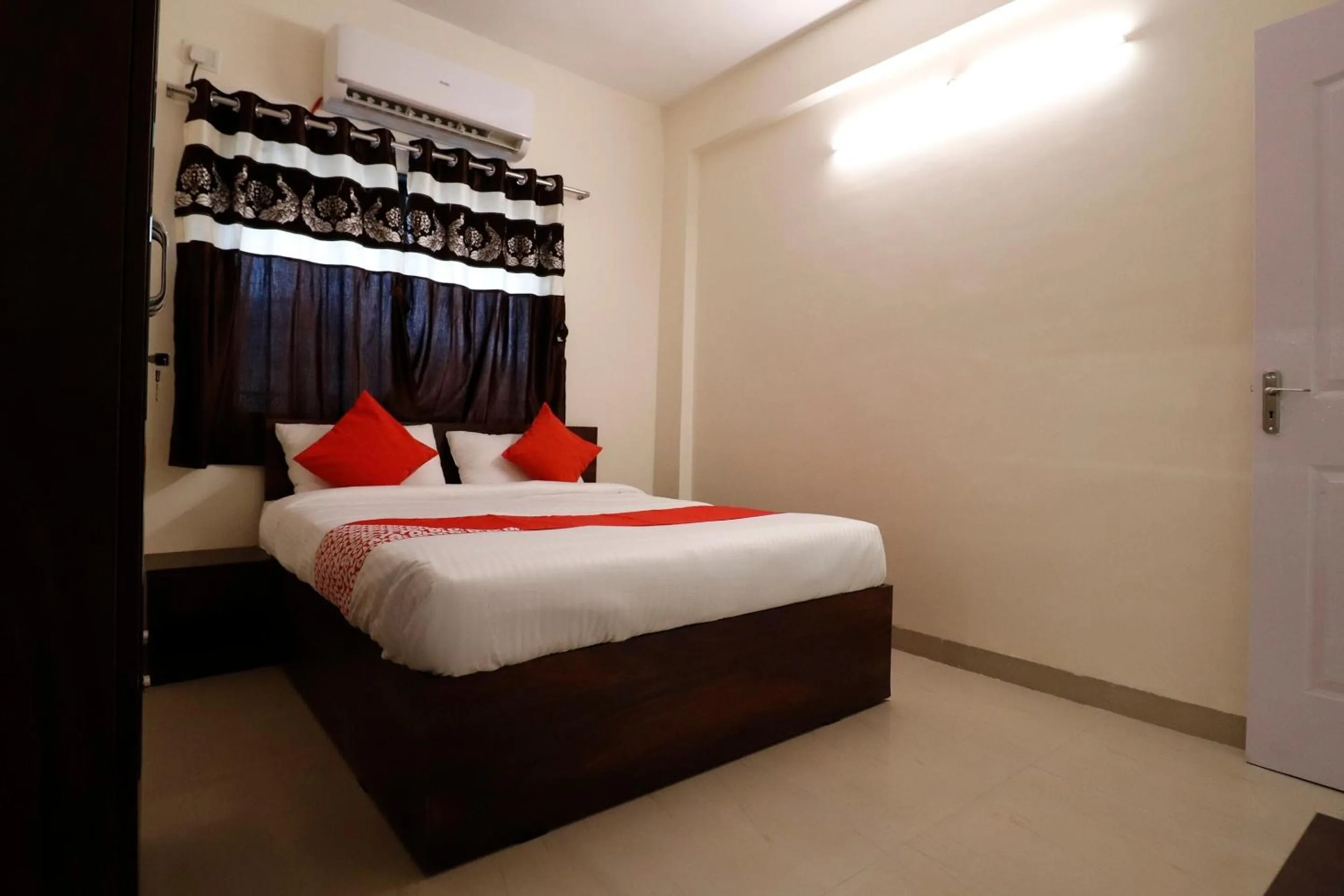 Bedroom in Hotel O The Pearl Inn