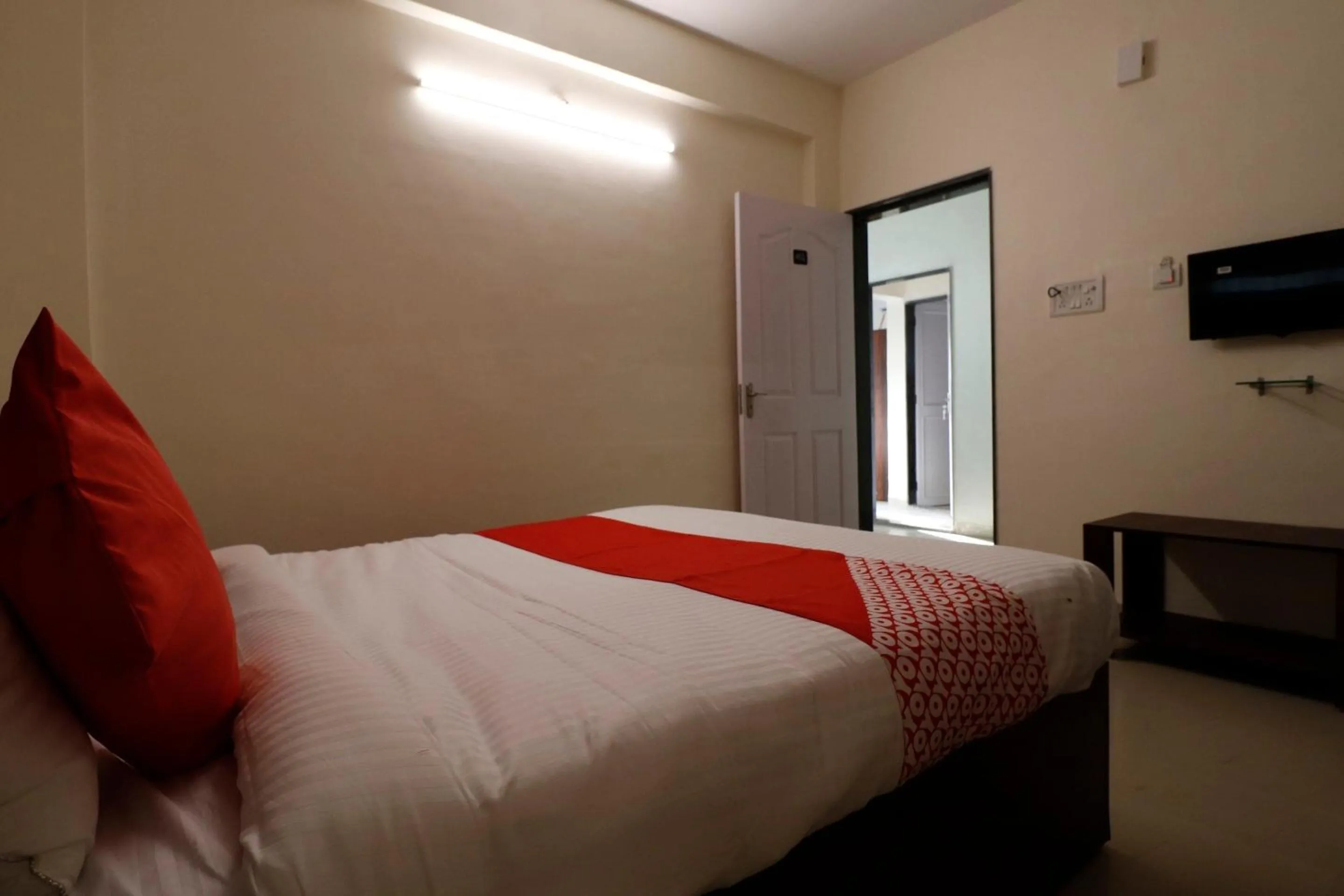 Bedroom in Hotel O The Pearl Inn