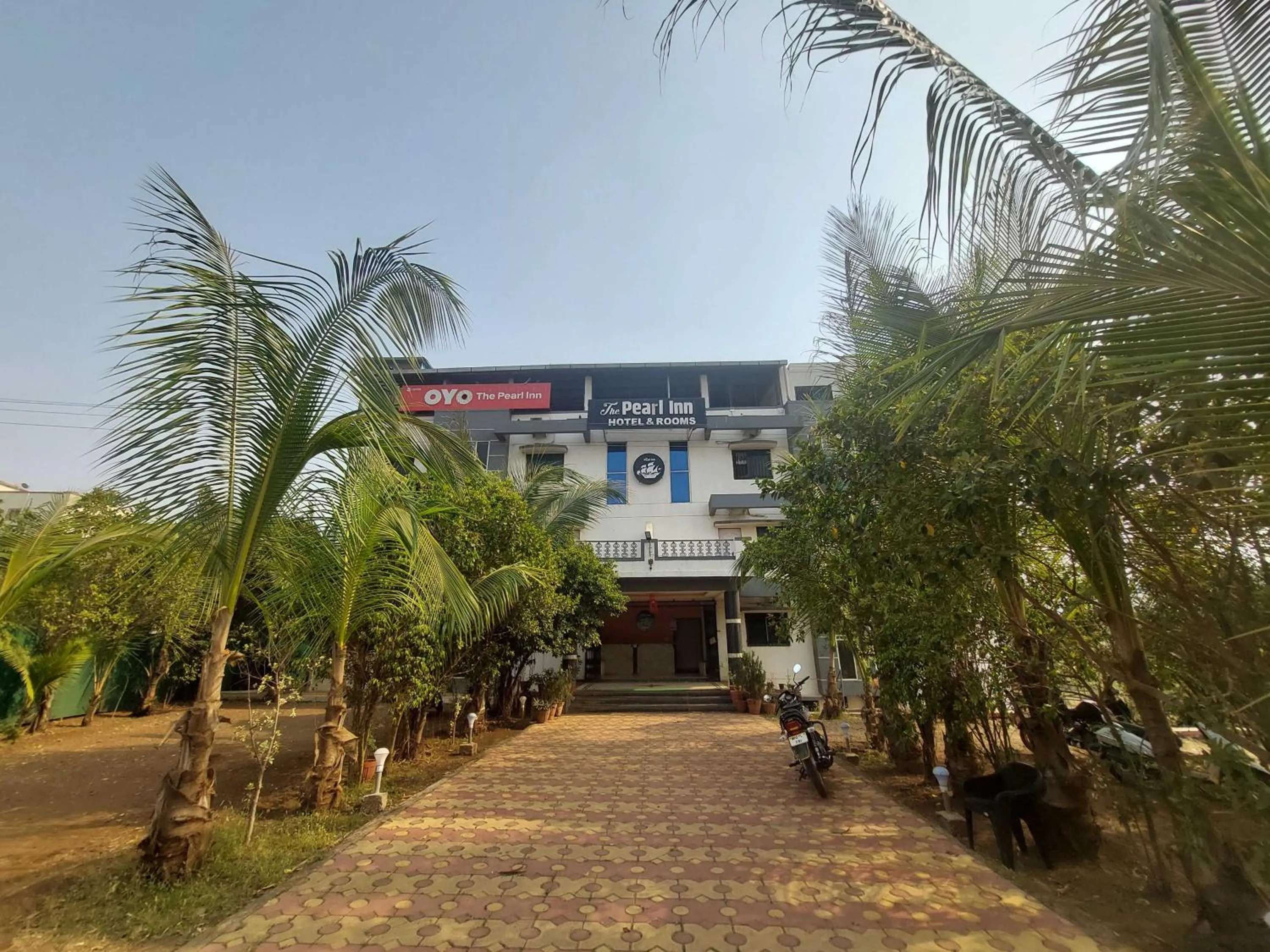 Facade/entrance in Hotel O The Pearl Inn