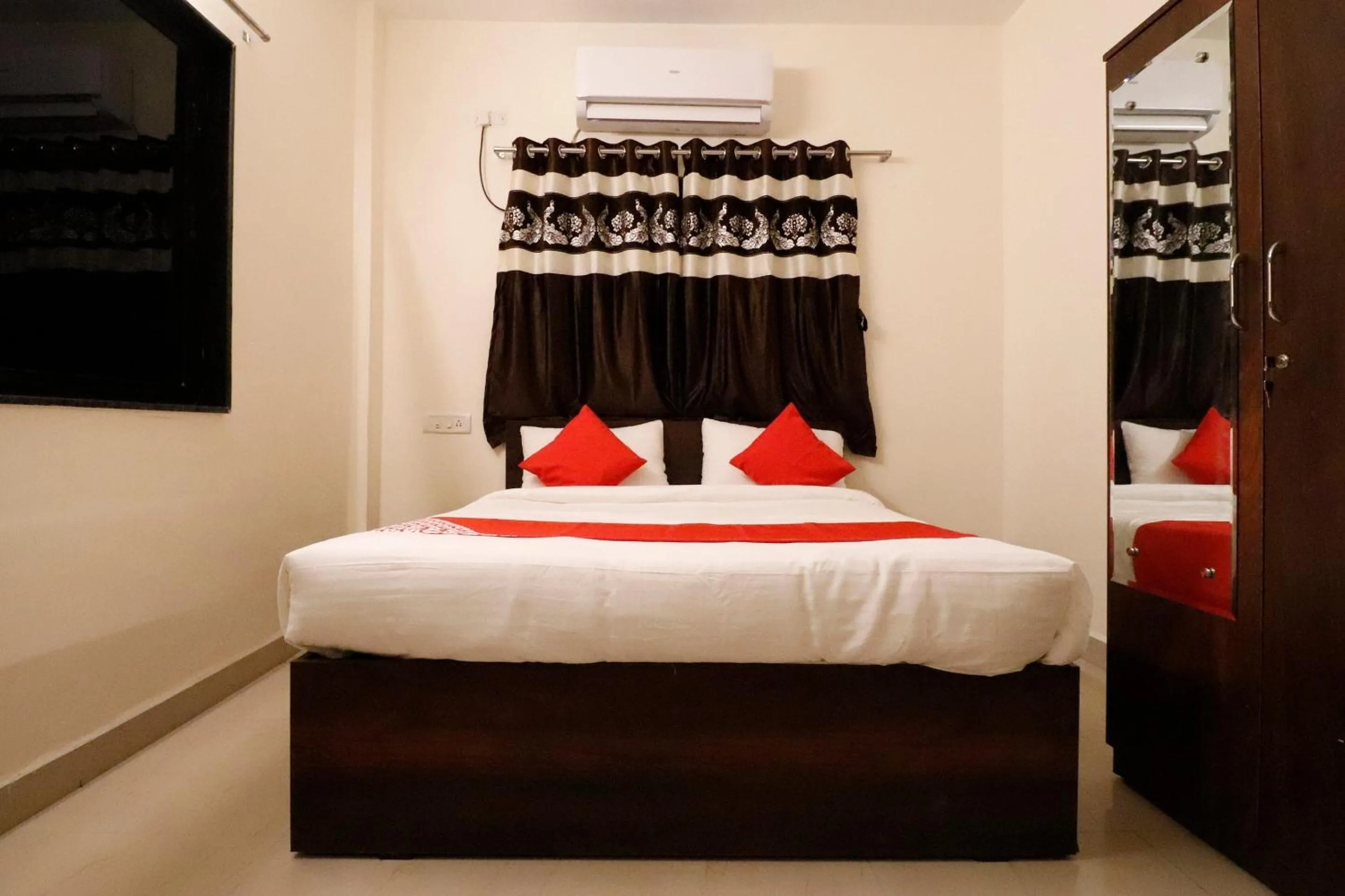 Bedroom in Hotel O The Pearl Inn