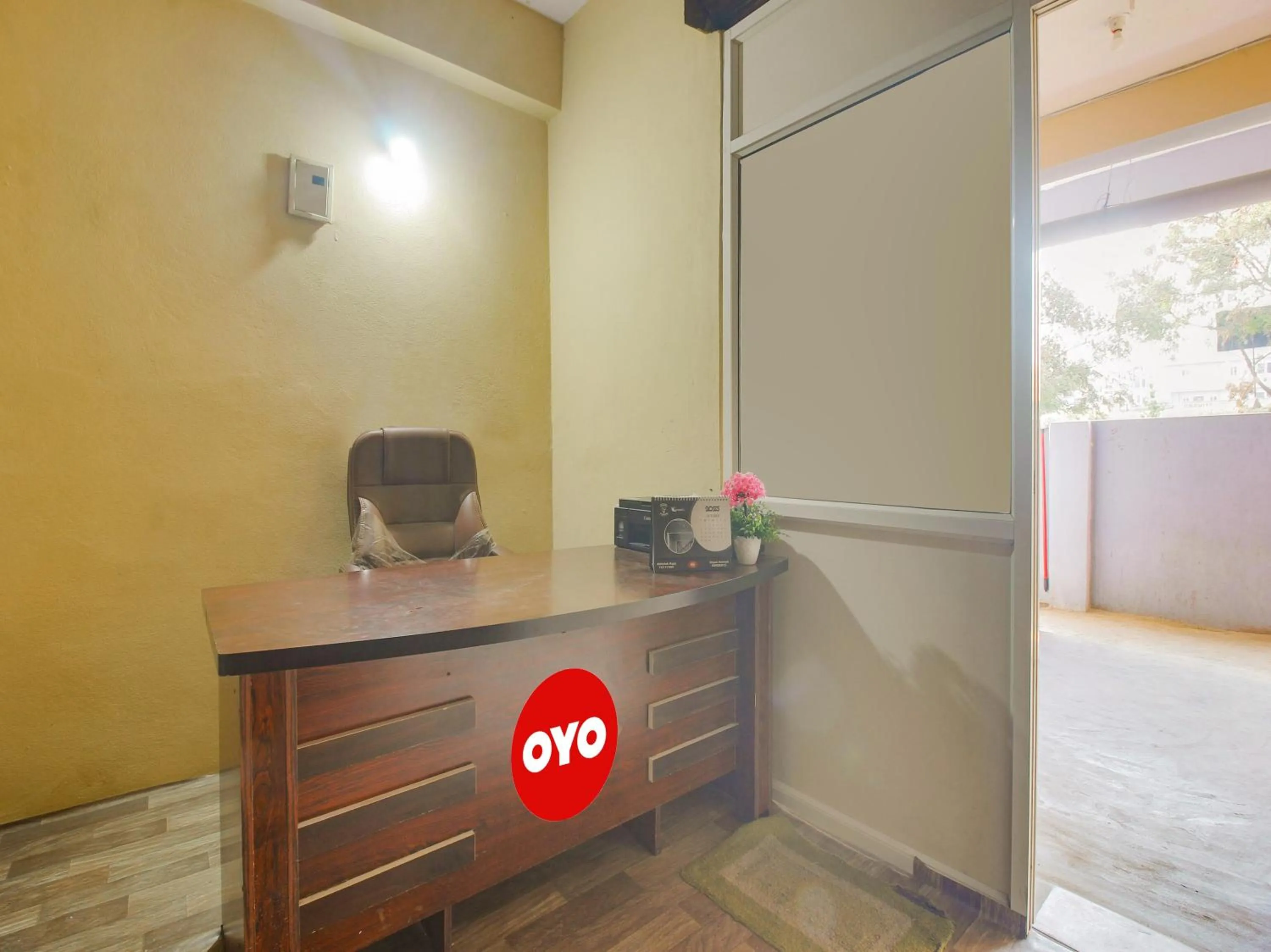 Lobby or reception in Hotel O by OYO AM Luxury AC ROOM'S