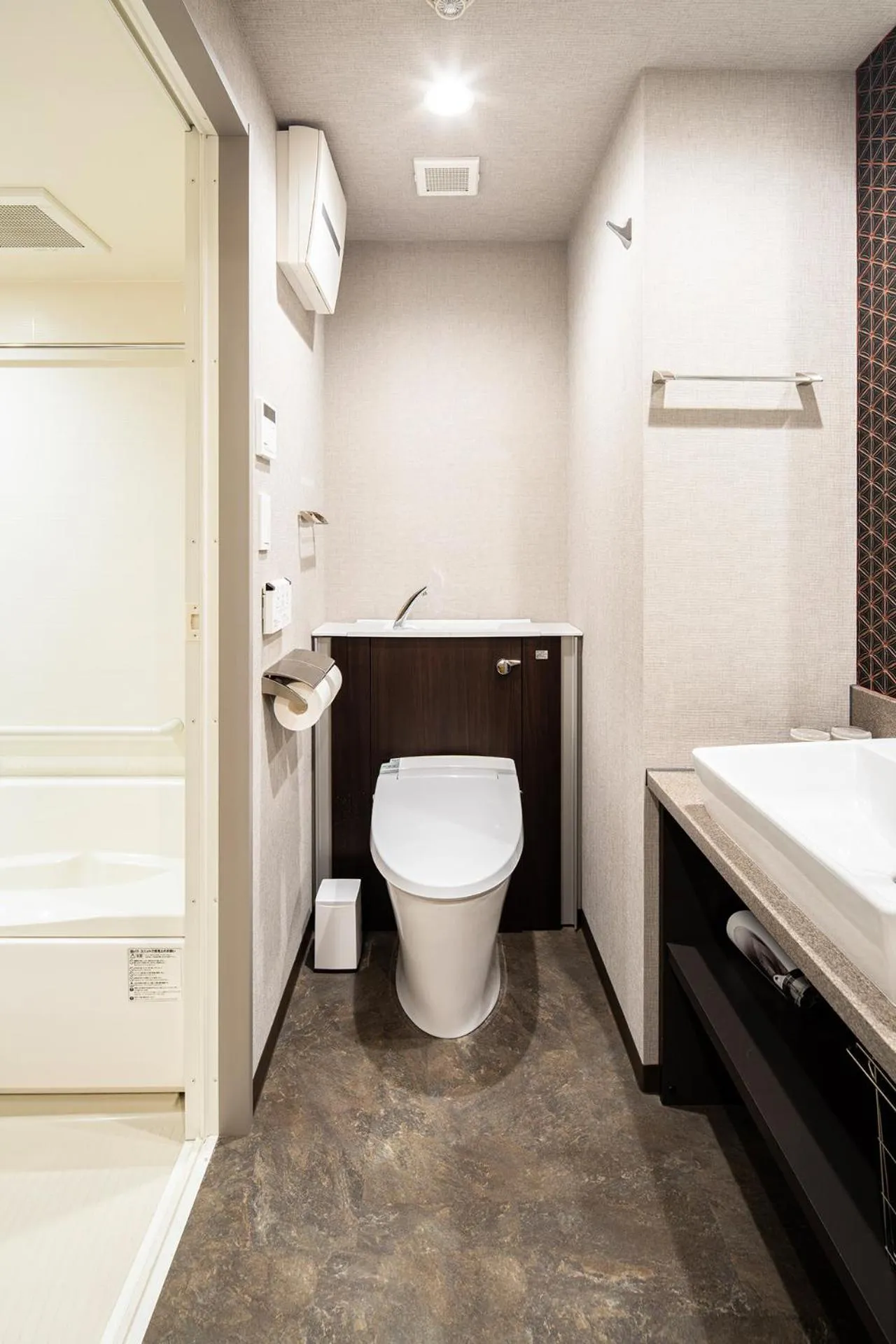 Section L Yushima-Ueno