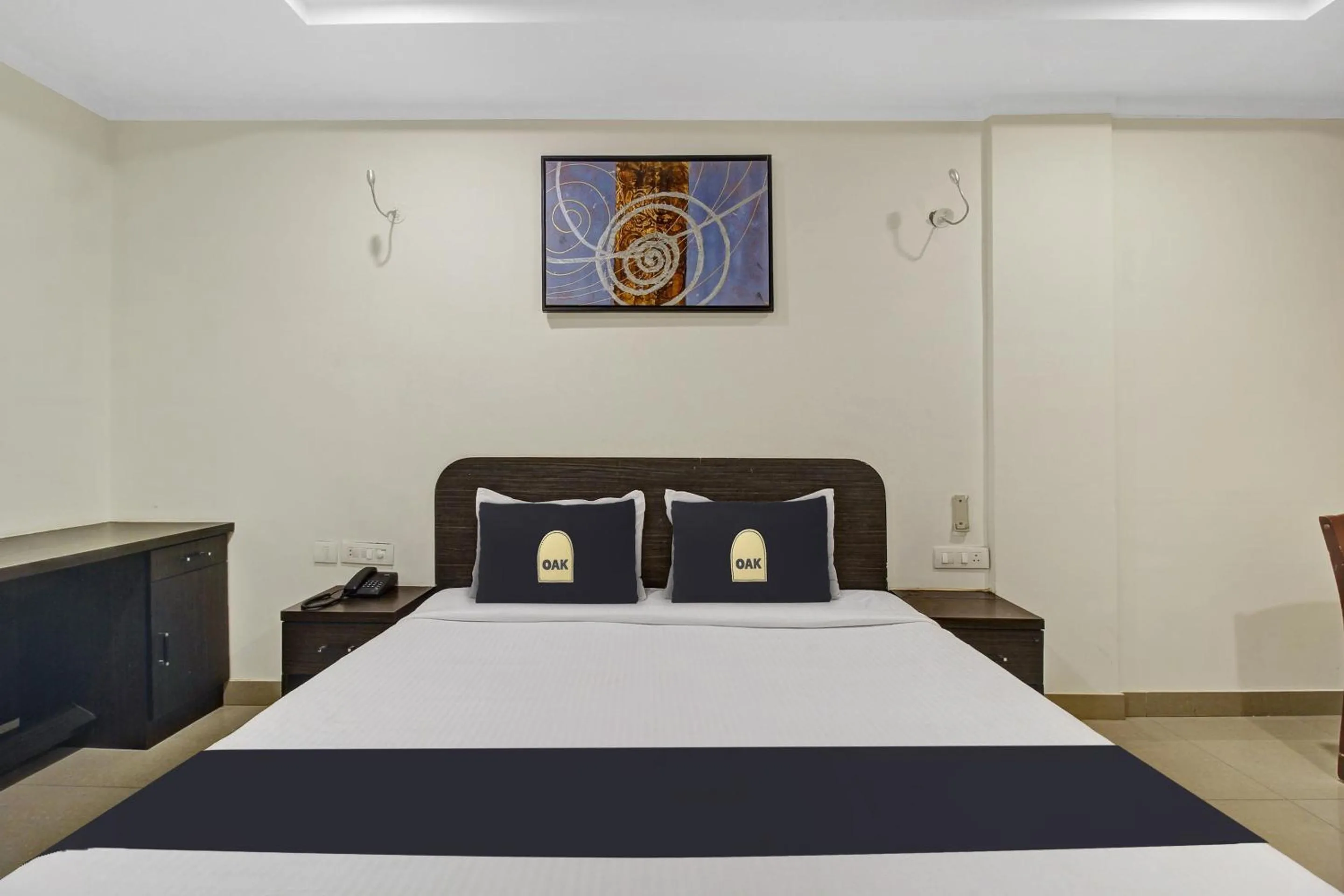 Bedroom, Bed in Super Townhouse Oak LB Nagar Ramoji