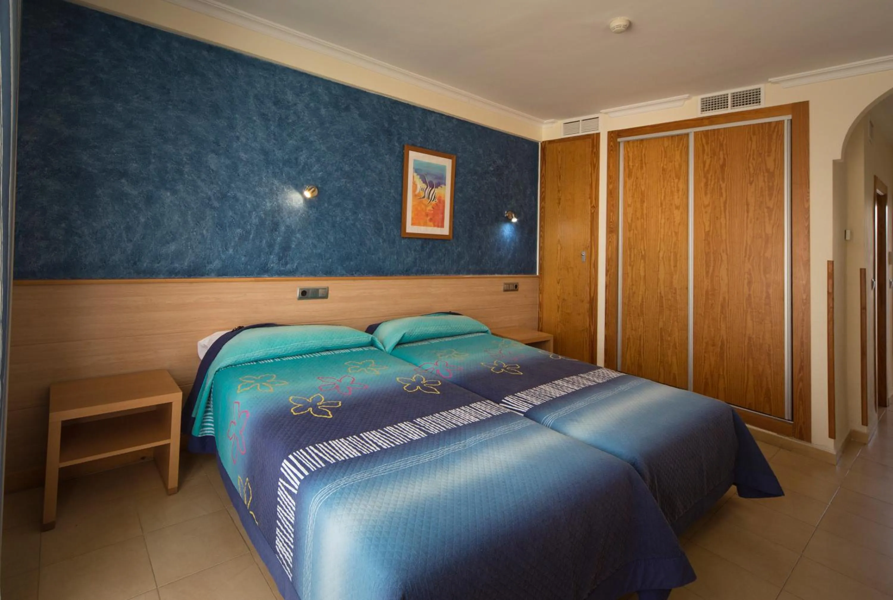 Photo of the whole room, Bed in Hotel Punta del Cantal