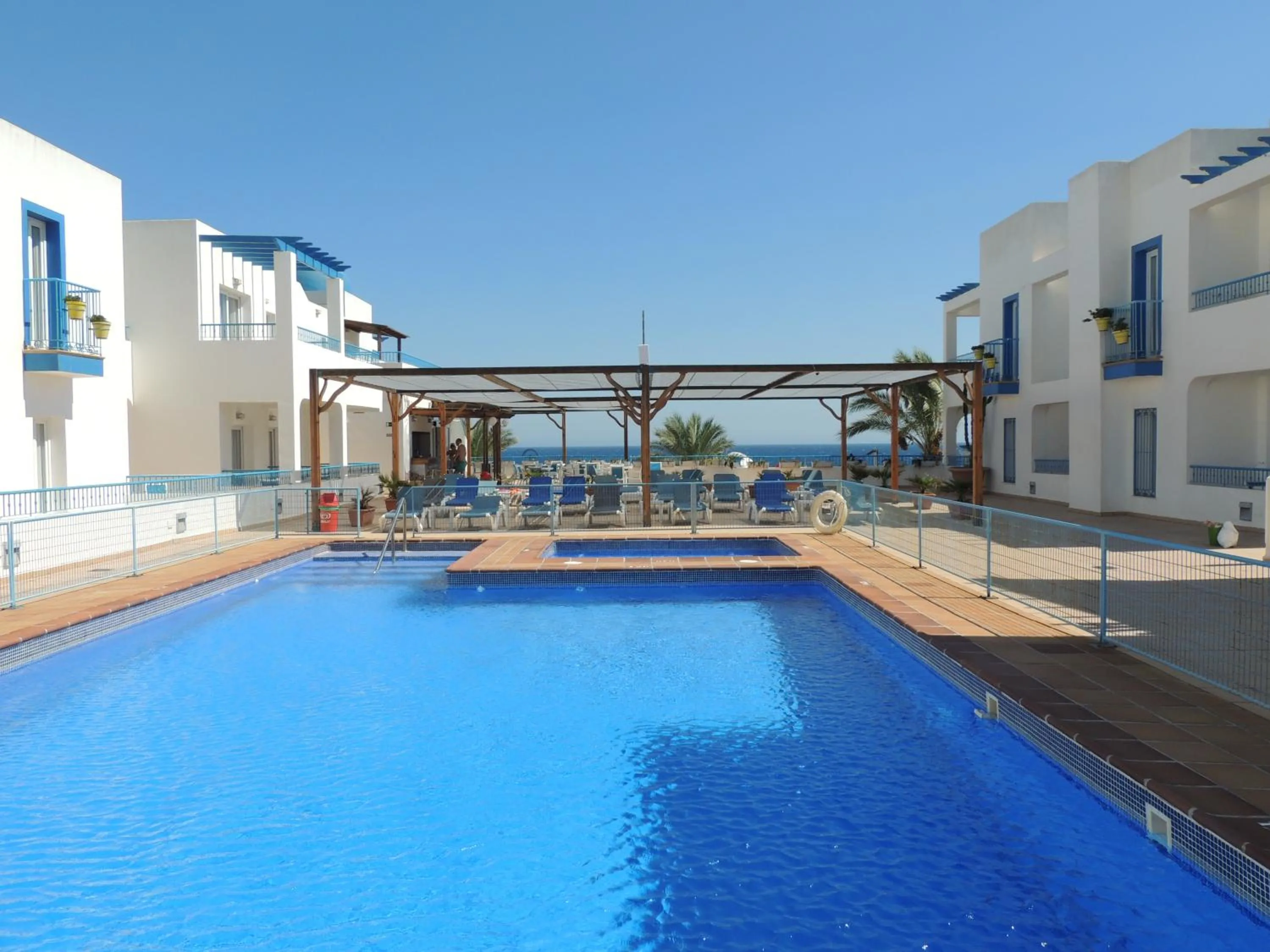 Swimming pool in Hotel Punta del Cantal