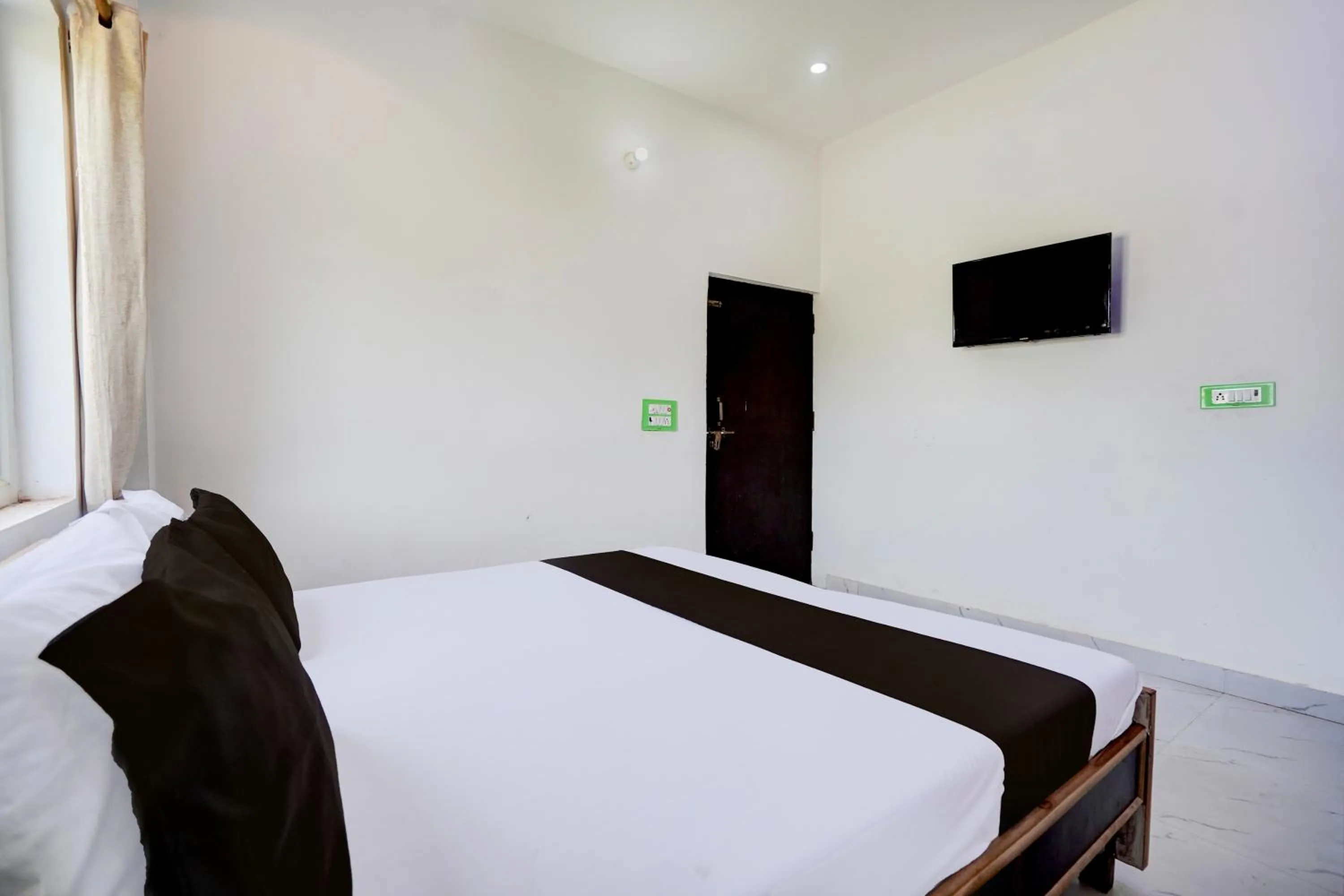 Bedroom, Bed in Hotel O Krishna Manu Palace