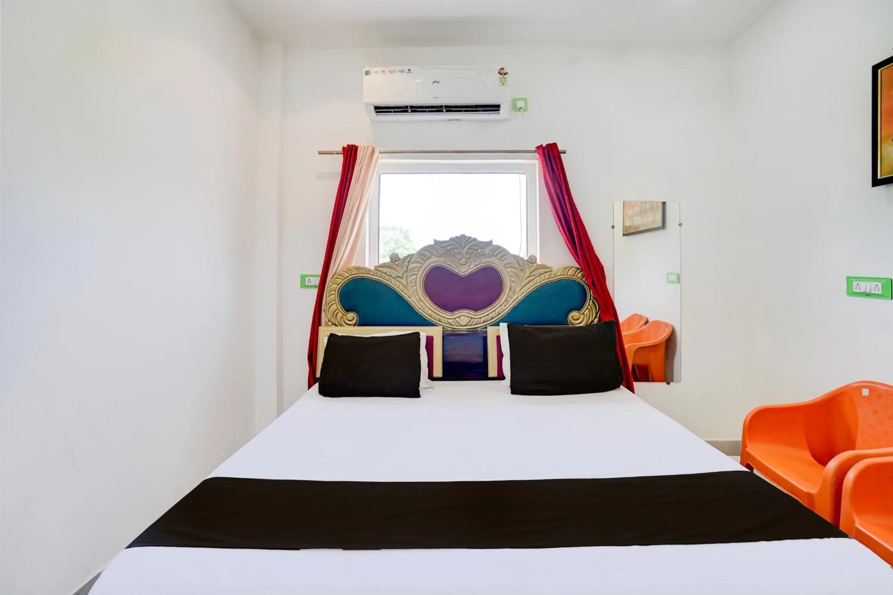 Bedroom, Bed in Hotel O Krishna Manu Palace