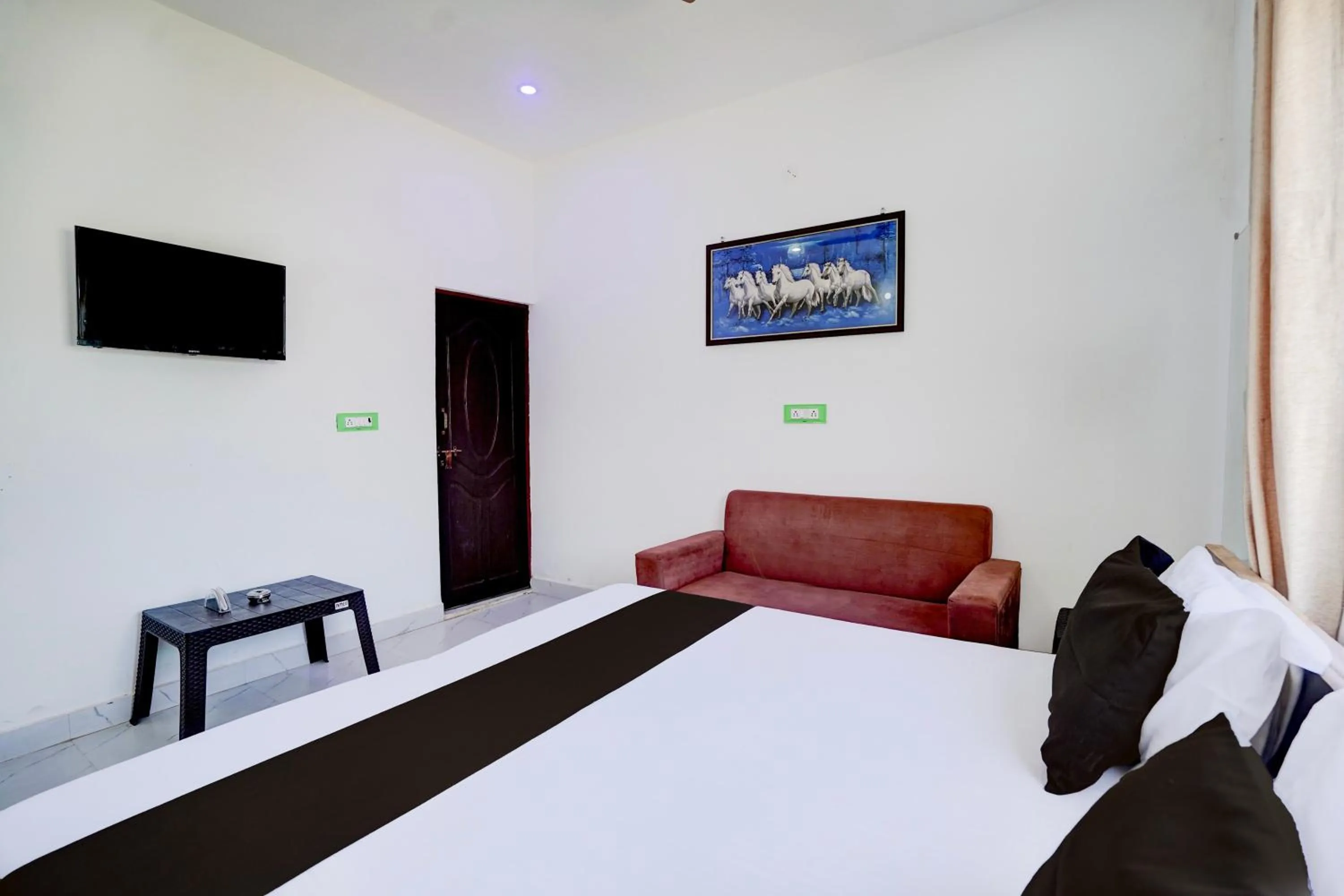 Bedroom, Bed in Hotel O Krishna Manu Palace