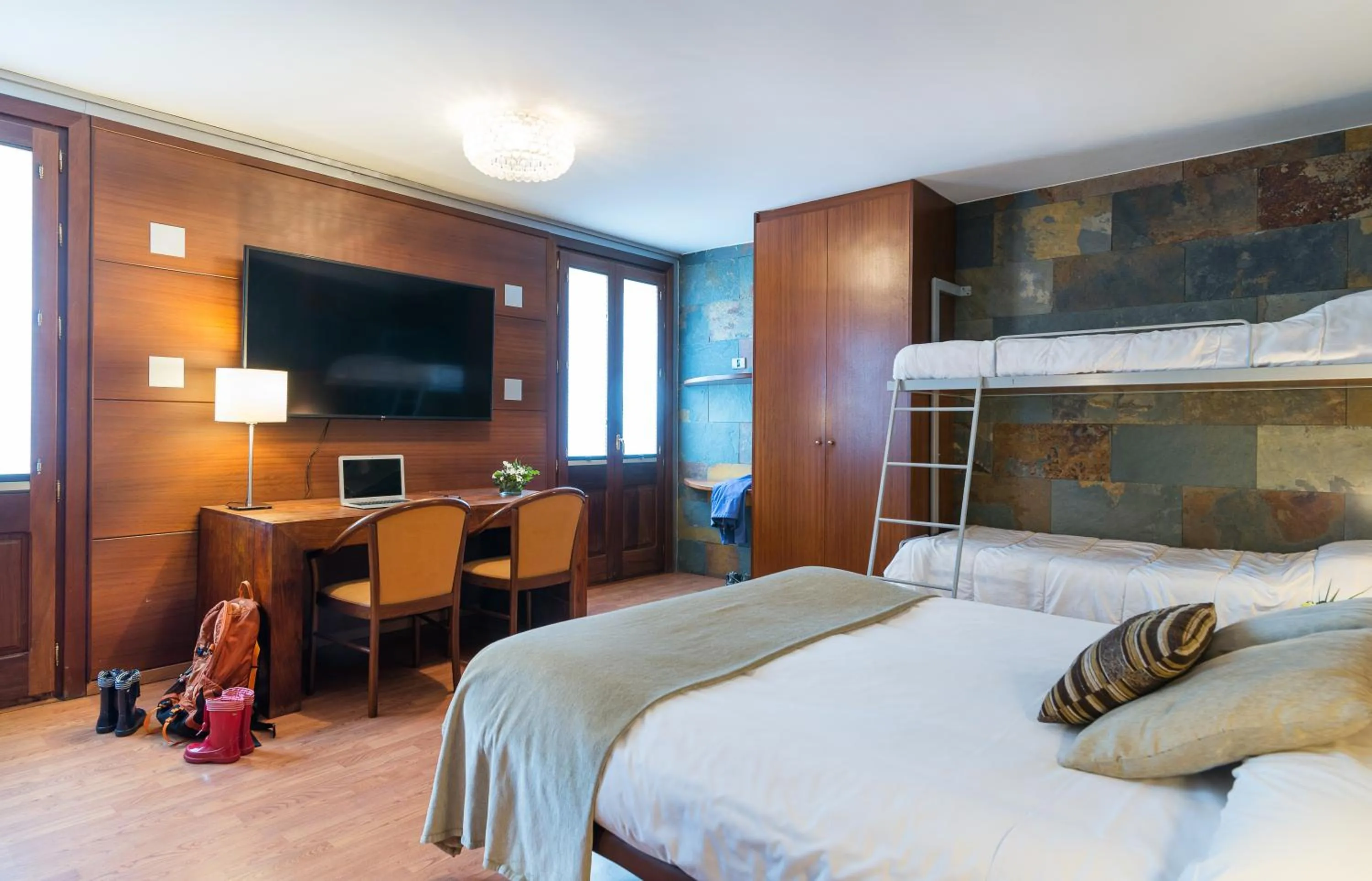 Photo of the whole room, Bed in Hotel Els Caçadors de Ribes