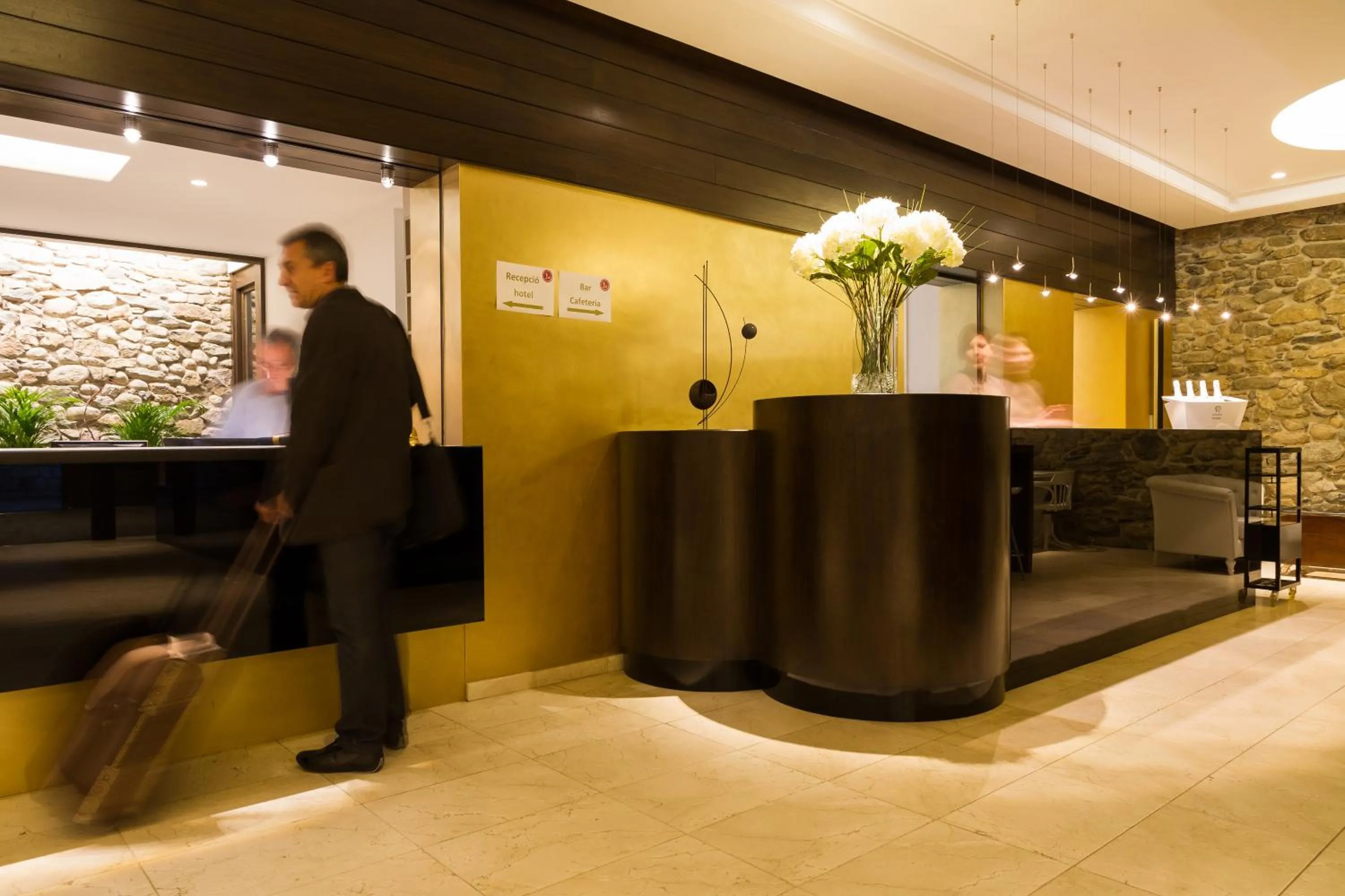 Lobby or reception in Hotel Els Caçadors de Ribes