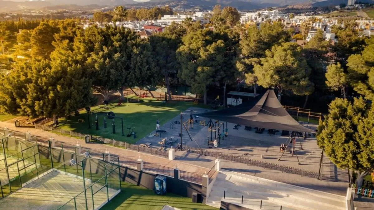 Spacious apartment Gym Paddel Club Beach Wifi Park