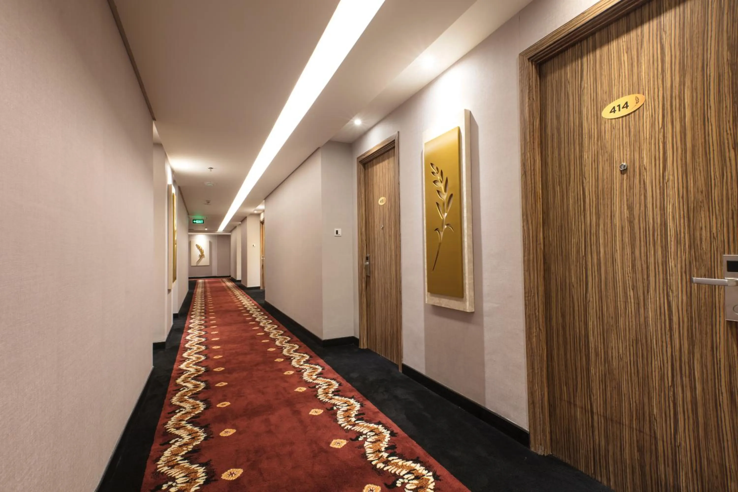 Property building in BEST WORLD KINDAI HOTEL