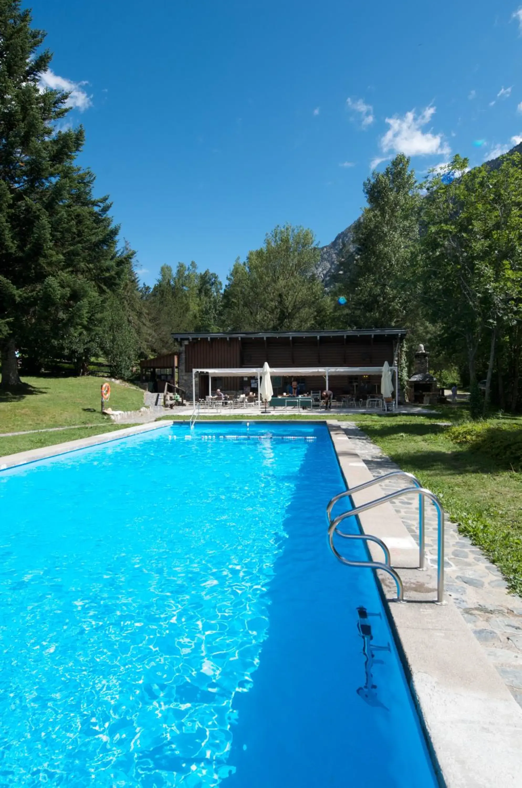 Swimming pool in Hotel Manantial Swimming pool in Hotel Manantial