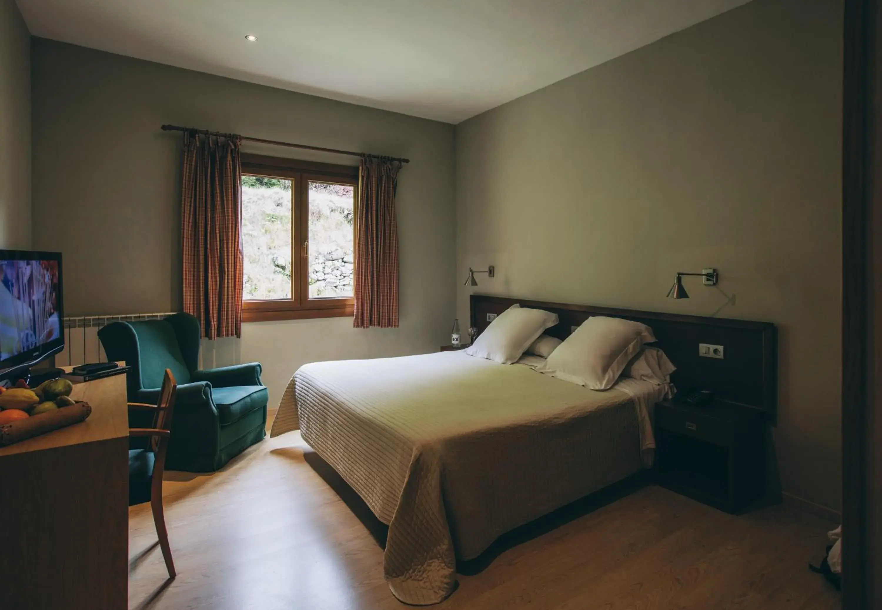 Photo of the whole room, Bed in Hotel Manantial Photo of the whole room, Bed in Hotel Manantial