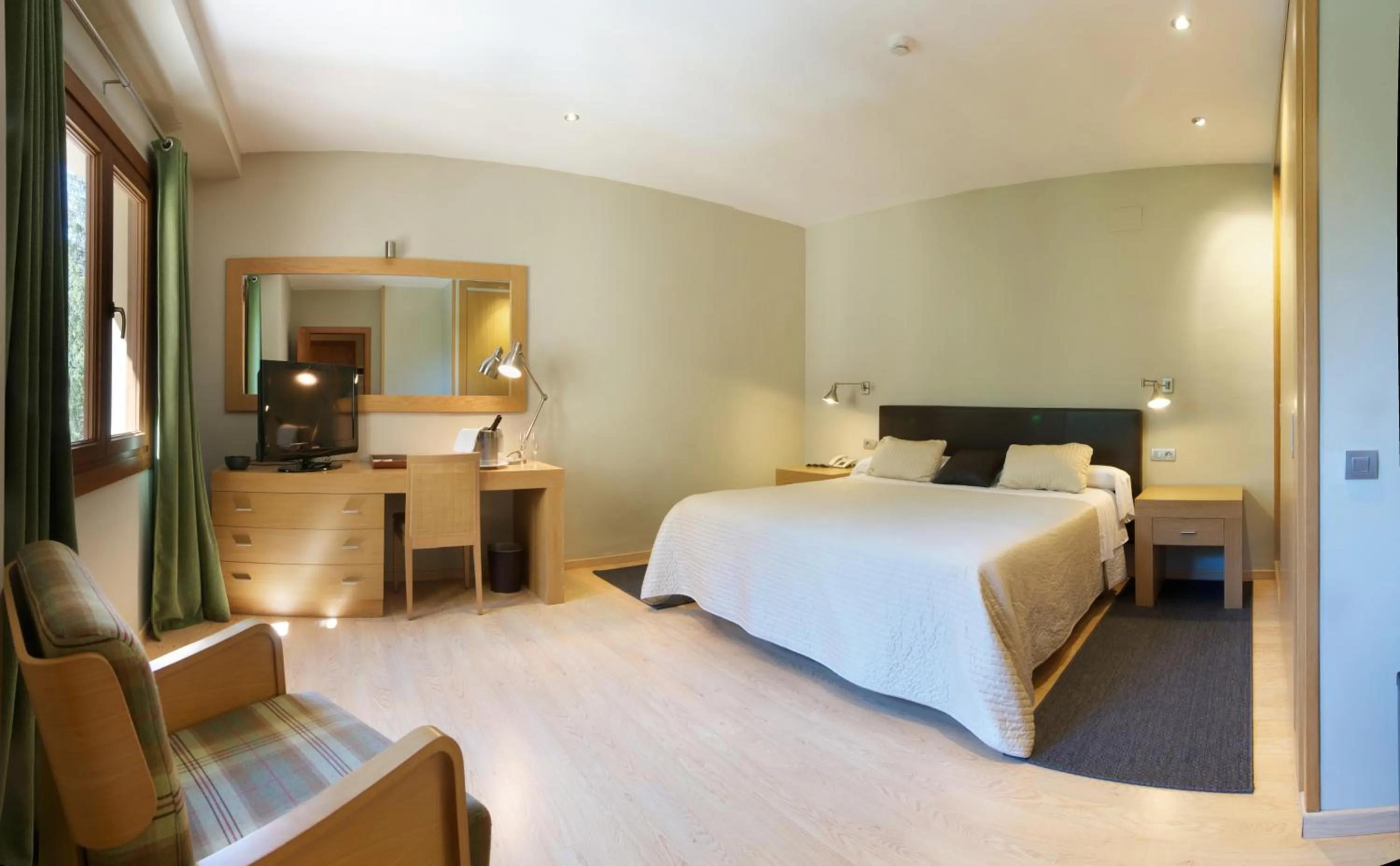 Bedroom, Bed in Hotel Manantial