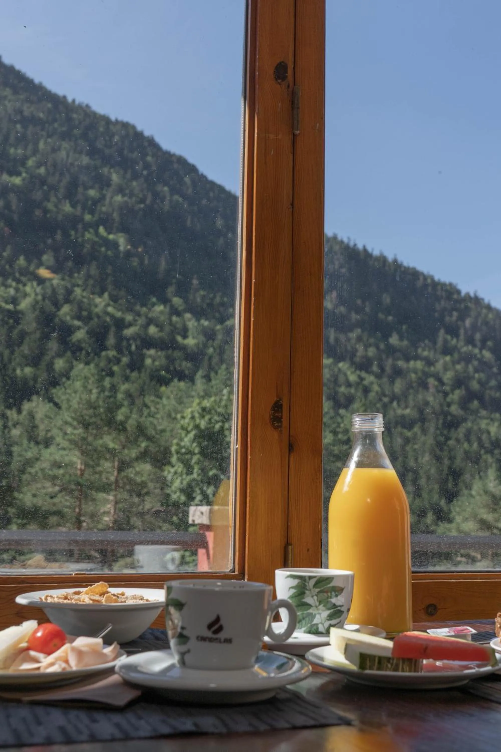 Restaurant/places to eat in Hotel Manantial