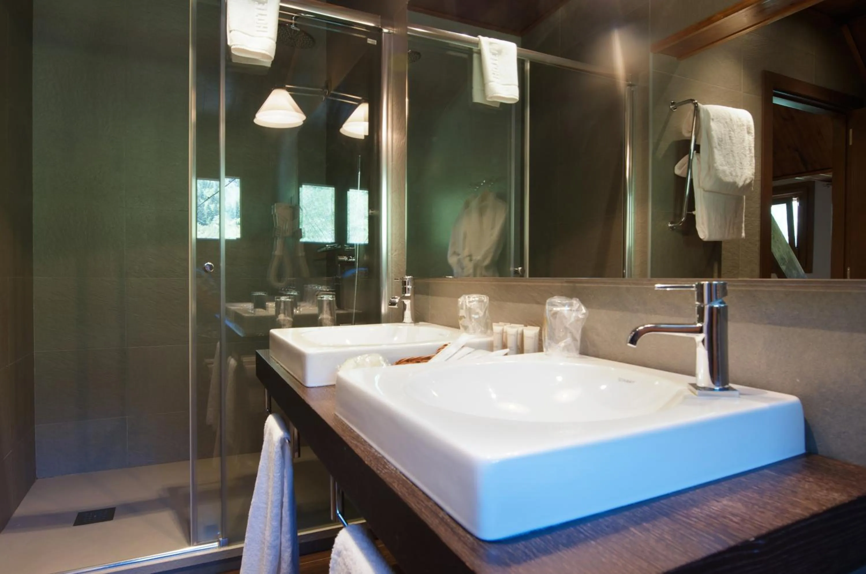 Bathroom in Hotel Manantial