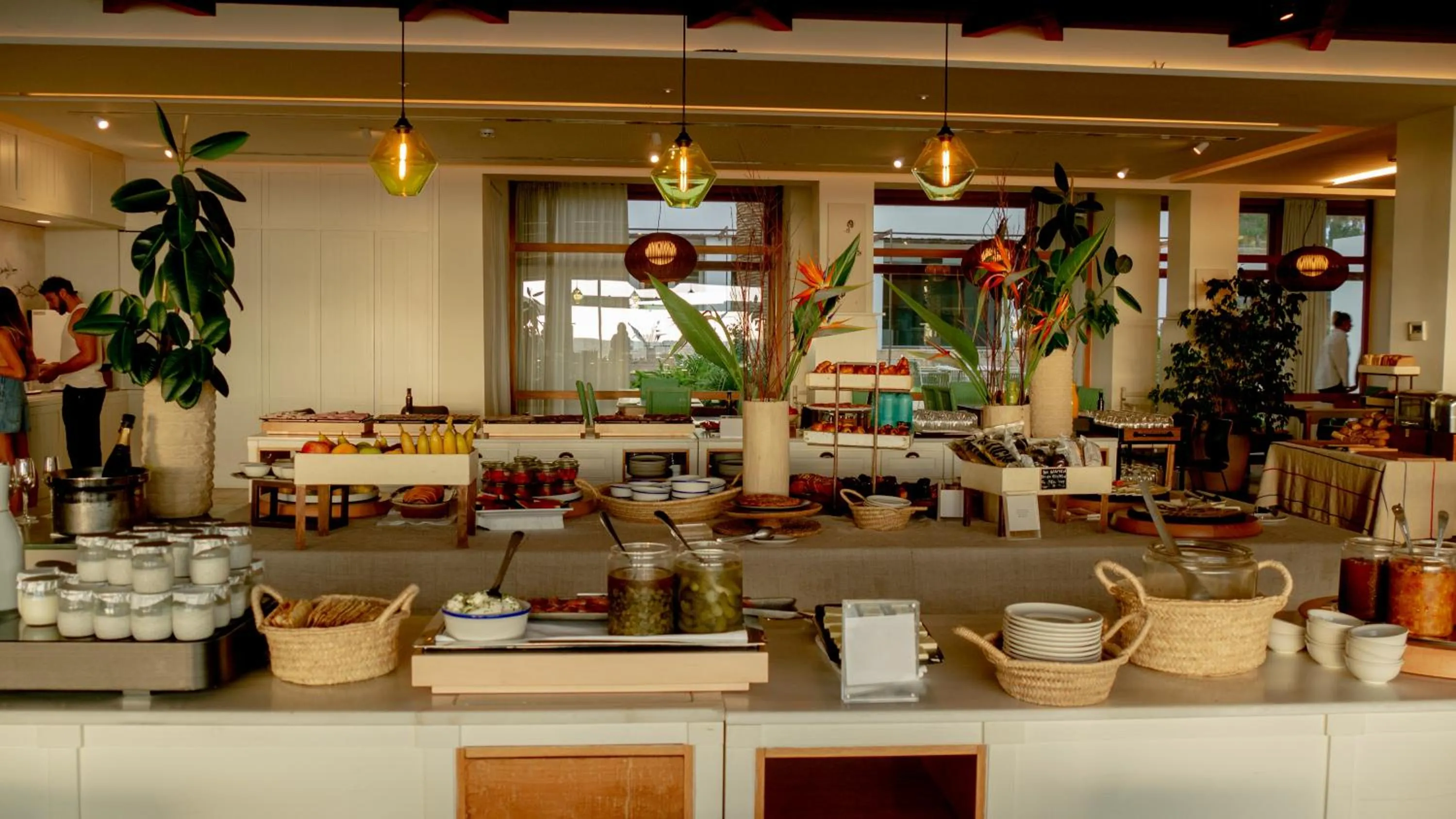 Breakfast in Hostal Empúries