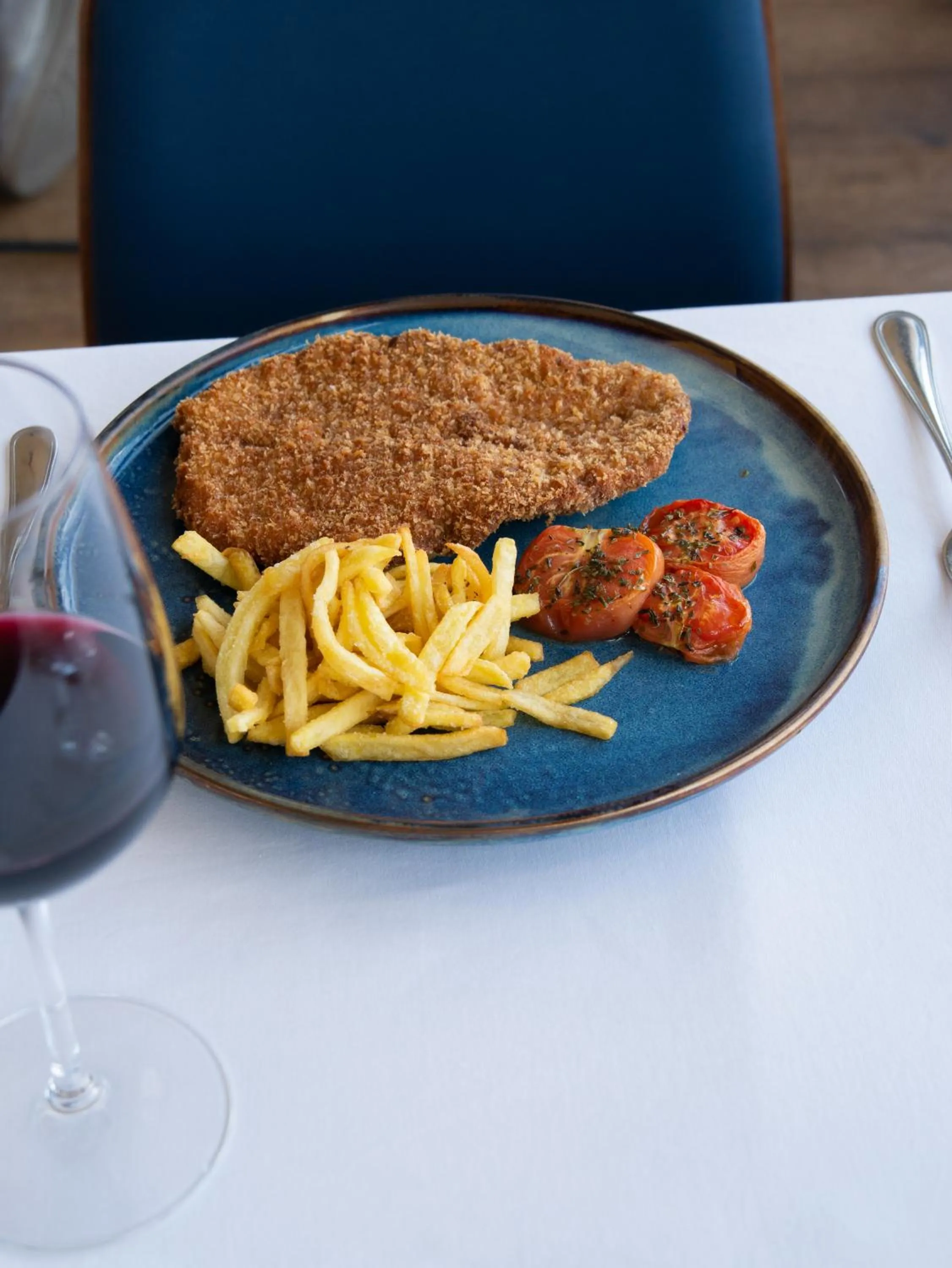 Restaurant/places to eat in Hostal Empúries