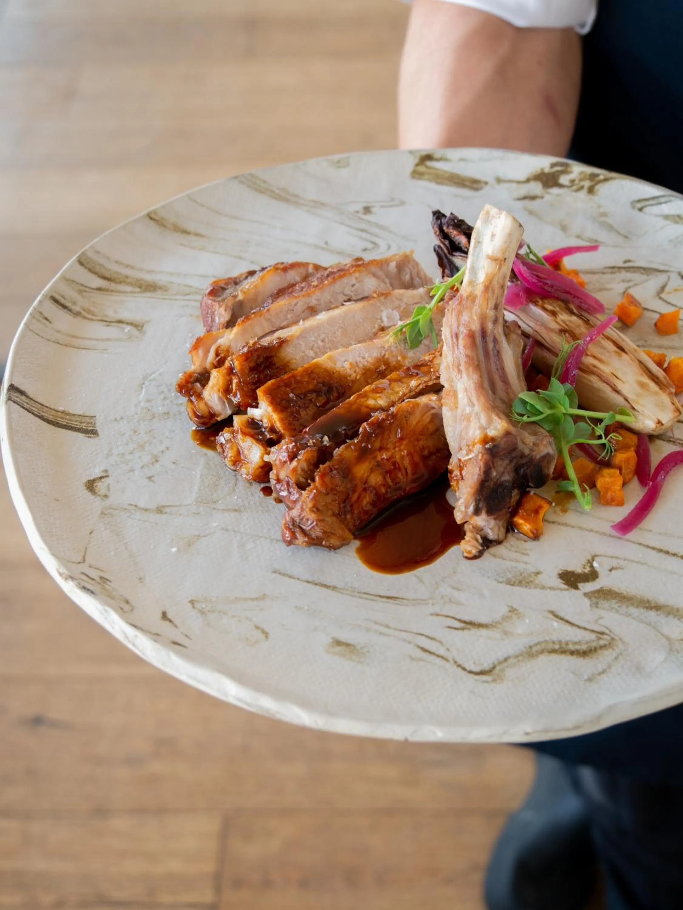 Restaurant/places to eat in Hostal Empúries