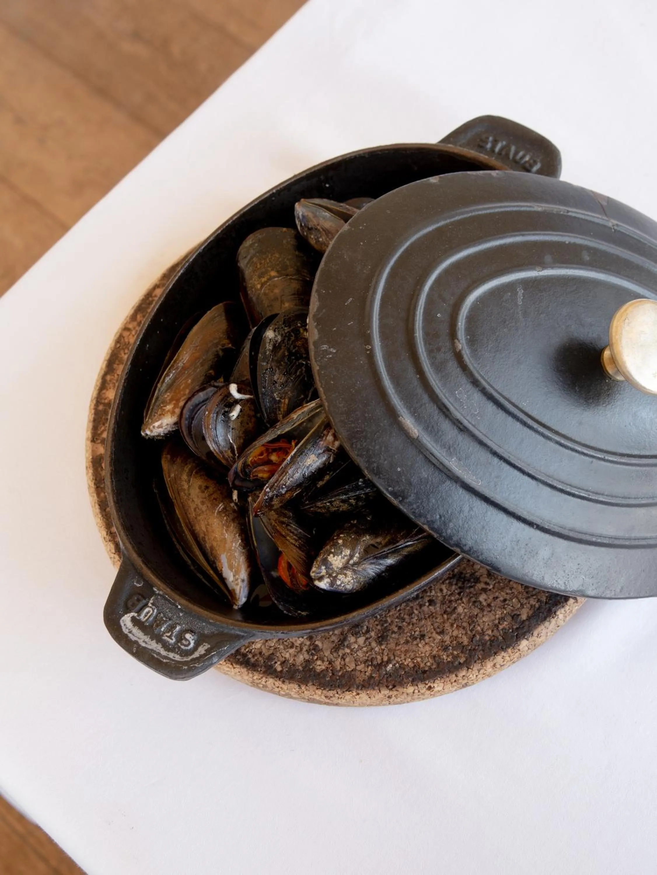 Restaurant/places to eat in Hostal Empúries