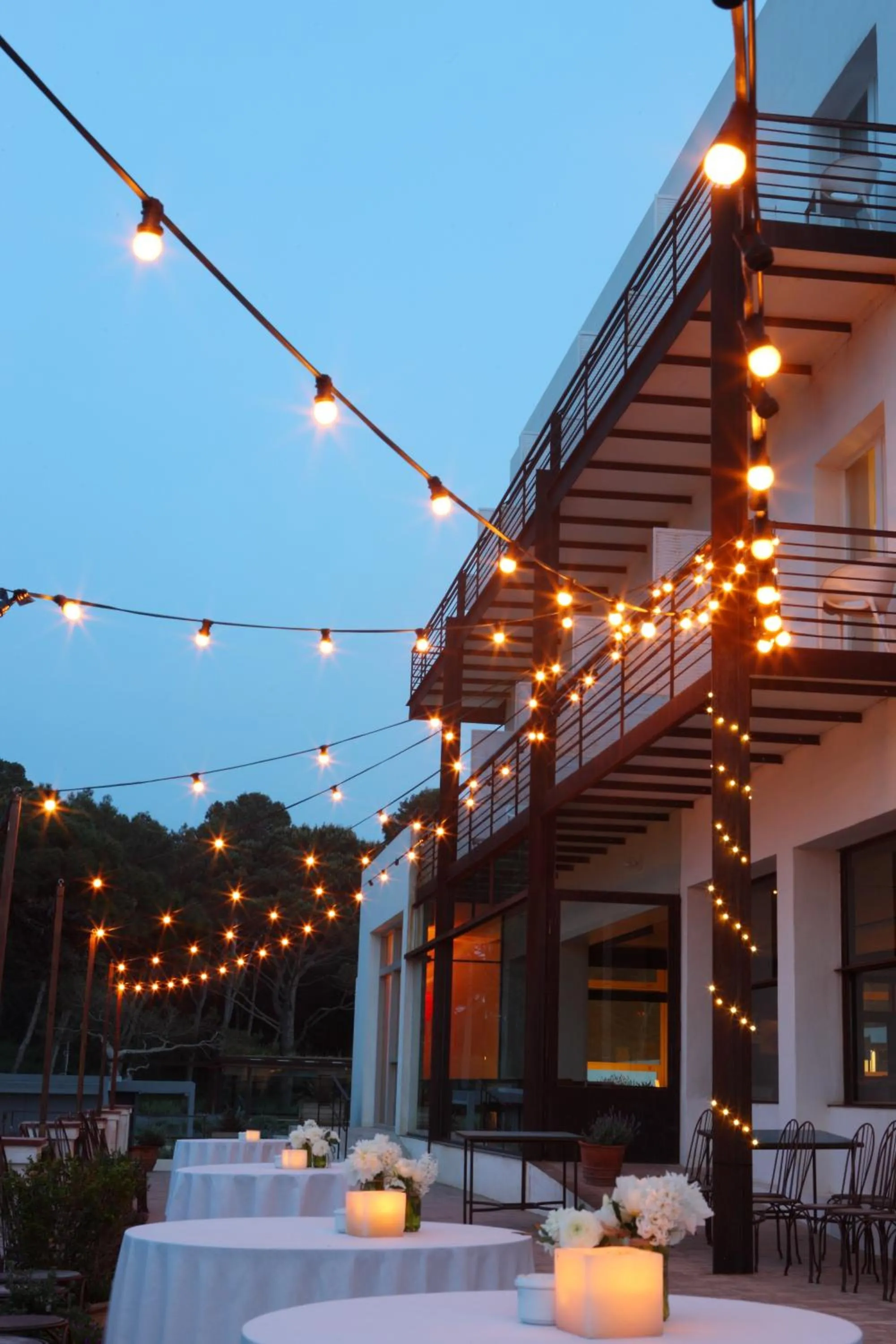 Facade/entrance in Hostal Empúries